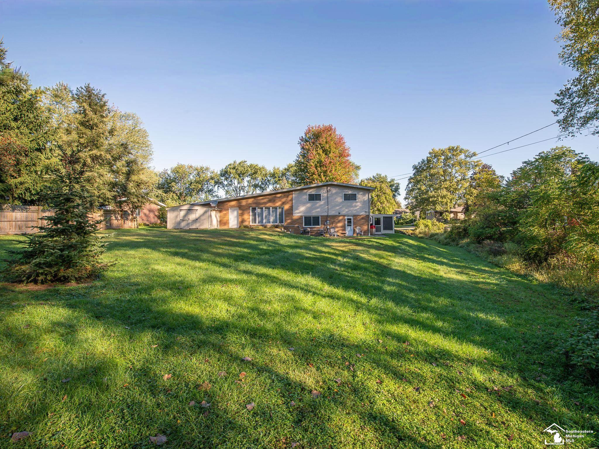 2863 Wiltshire Drive, Lambertville, MI 48144 — Photo 41