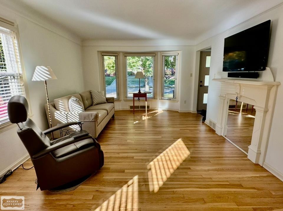 4516 Robinwood Avenue, Royal Oak, MI 48073 — Photo 3