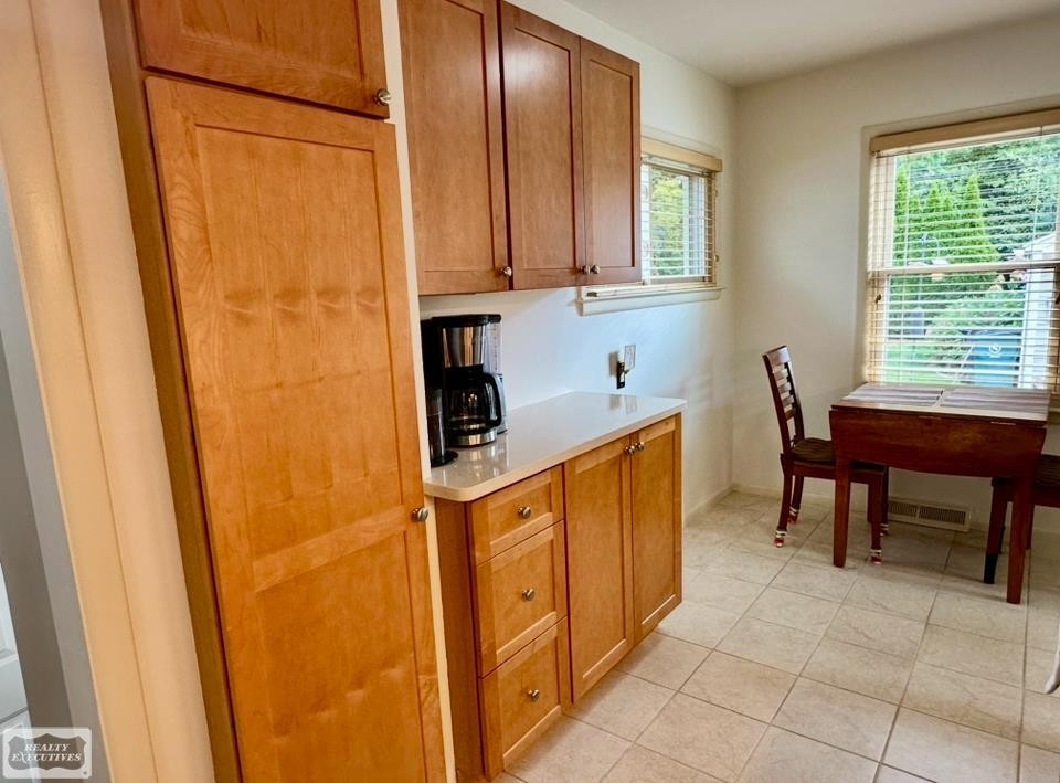 4516 Robinwood Avenue, Royal Oak, MI 48073 — Photo 6
