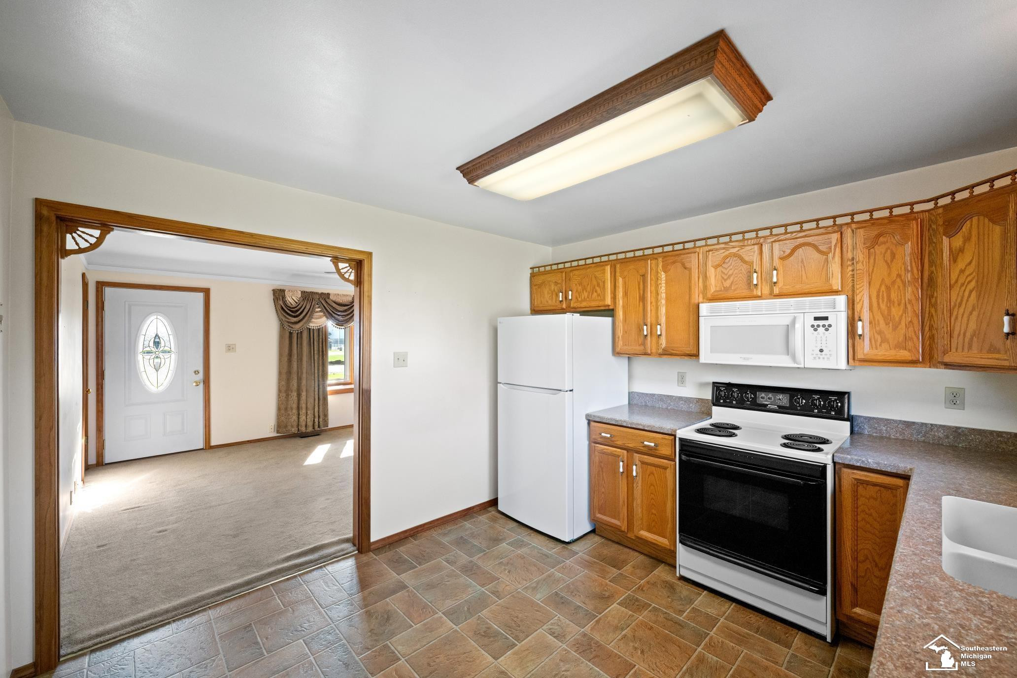 826 S Raisinville Road, Monroe, MI 48161 — Photo 6