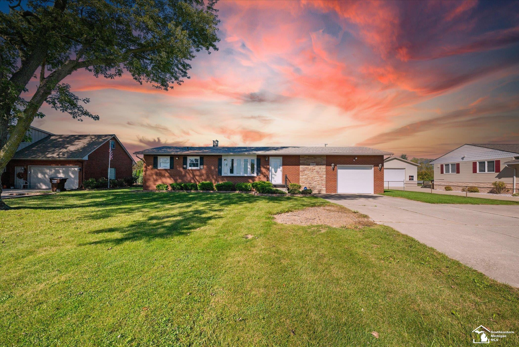 826 S Raisinville Road, Monroe, MI 48161 — Photo 25