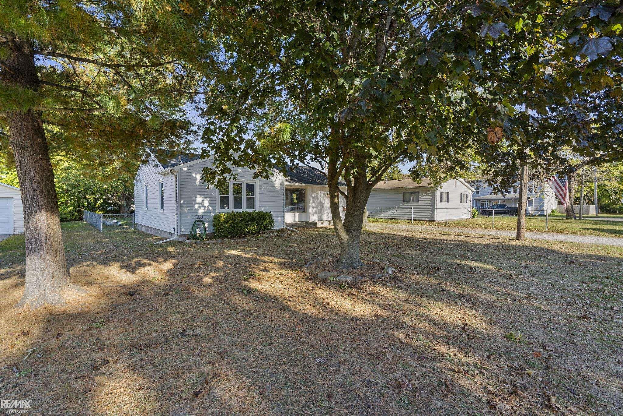 1607 Michigan Street, Algonac, MI 48001 — Photo 4
