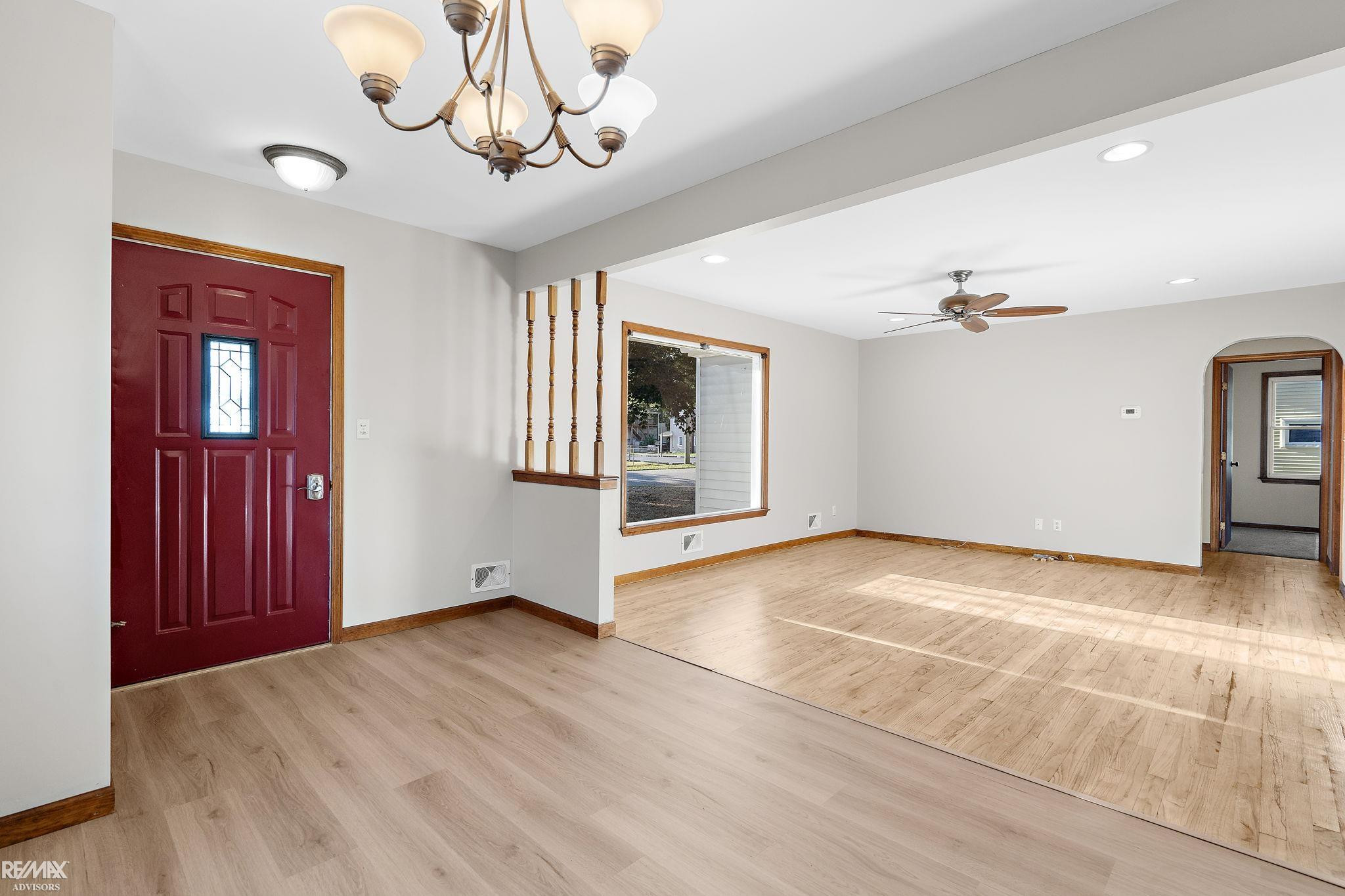 1607 Michigan Street, Algonac, MI 48001 — Photo 5