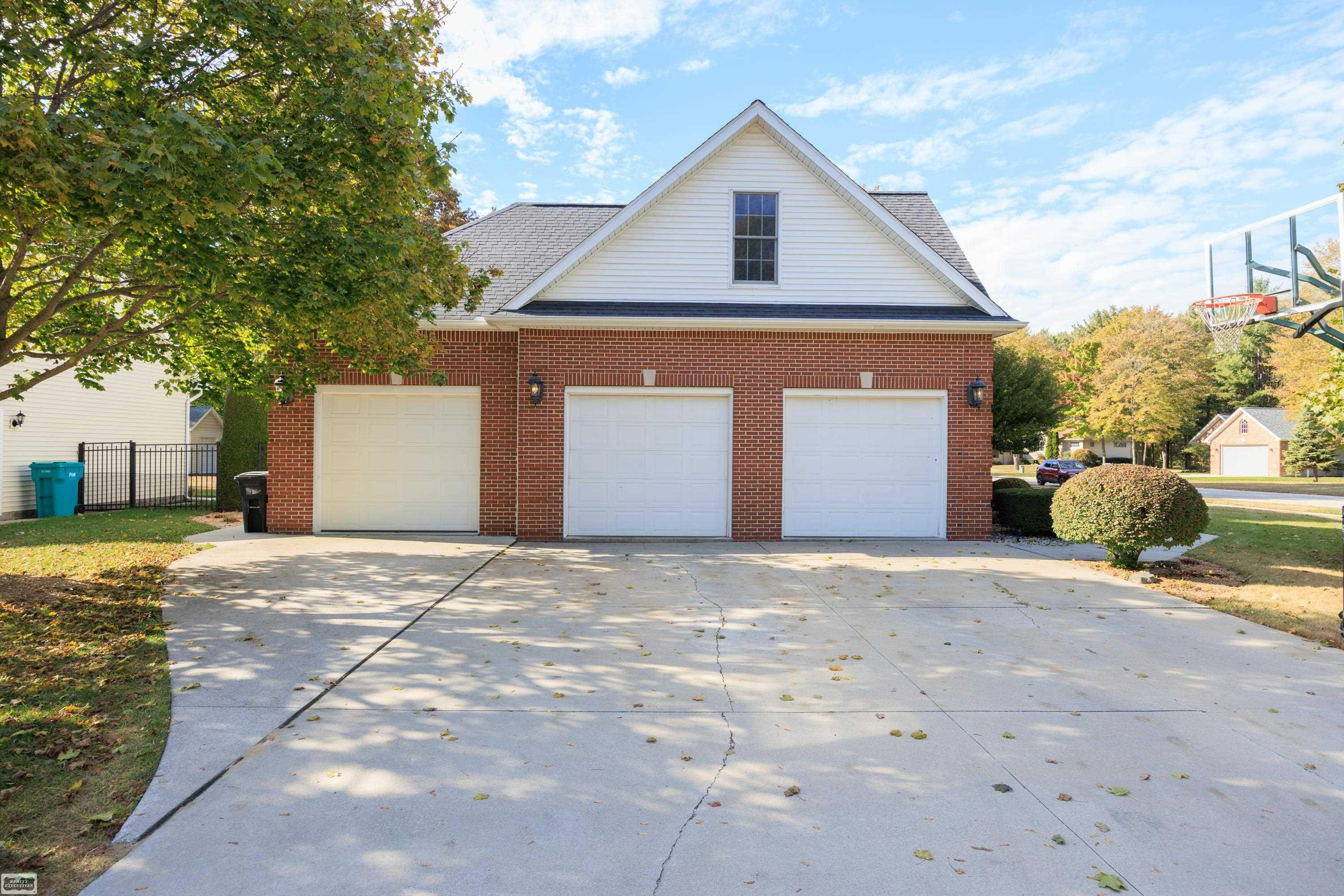 5653 Pine Court, Kimball, MI — Photo 40