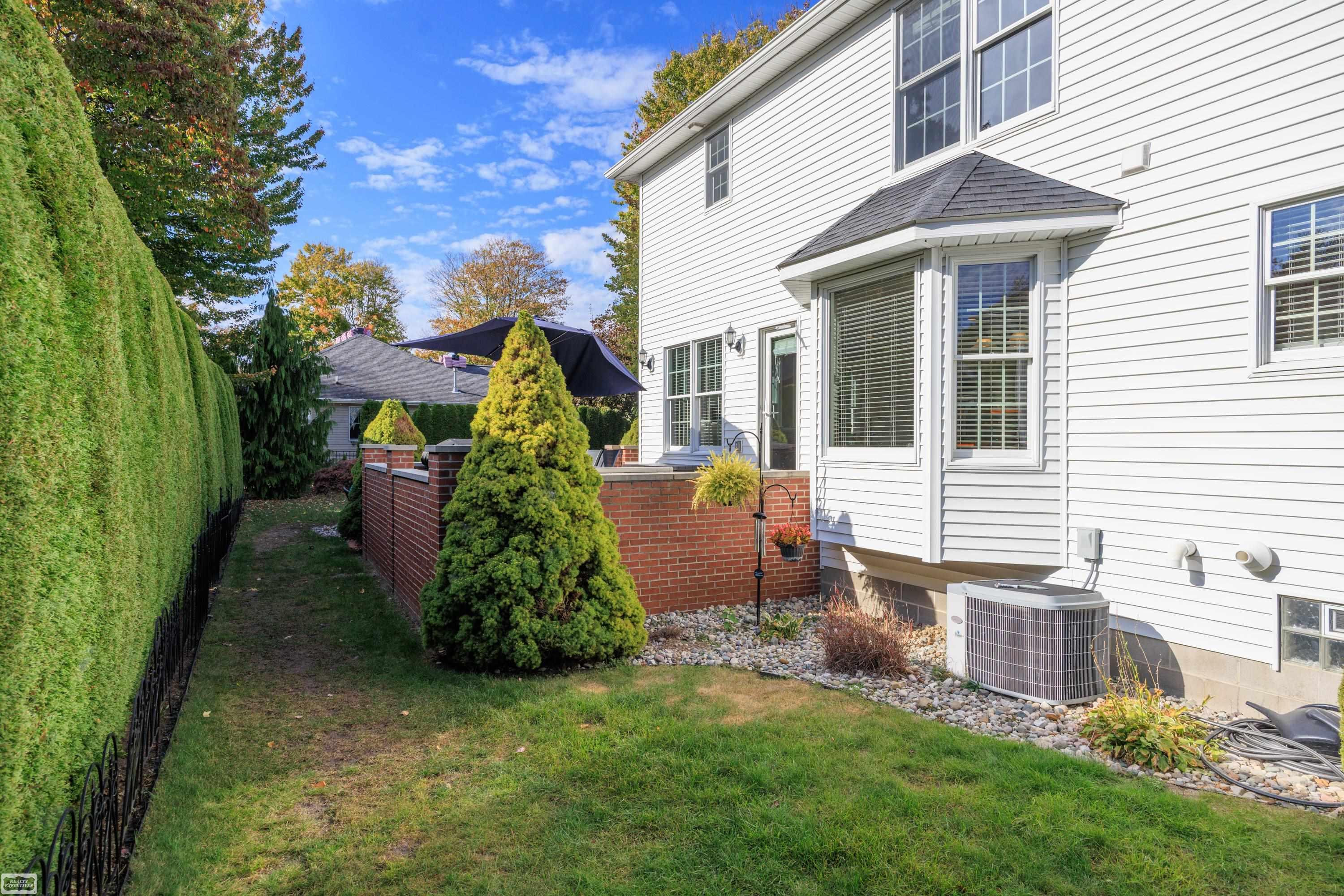 5653 Pine Court, Kimball, MI — Photo 41