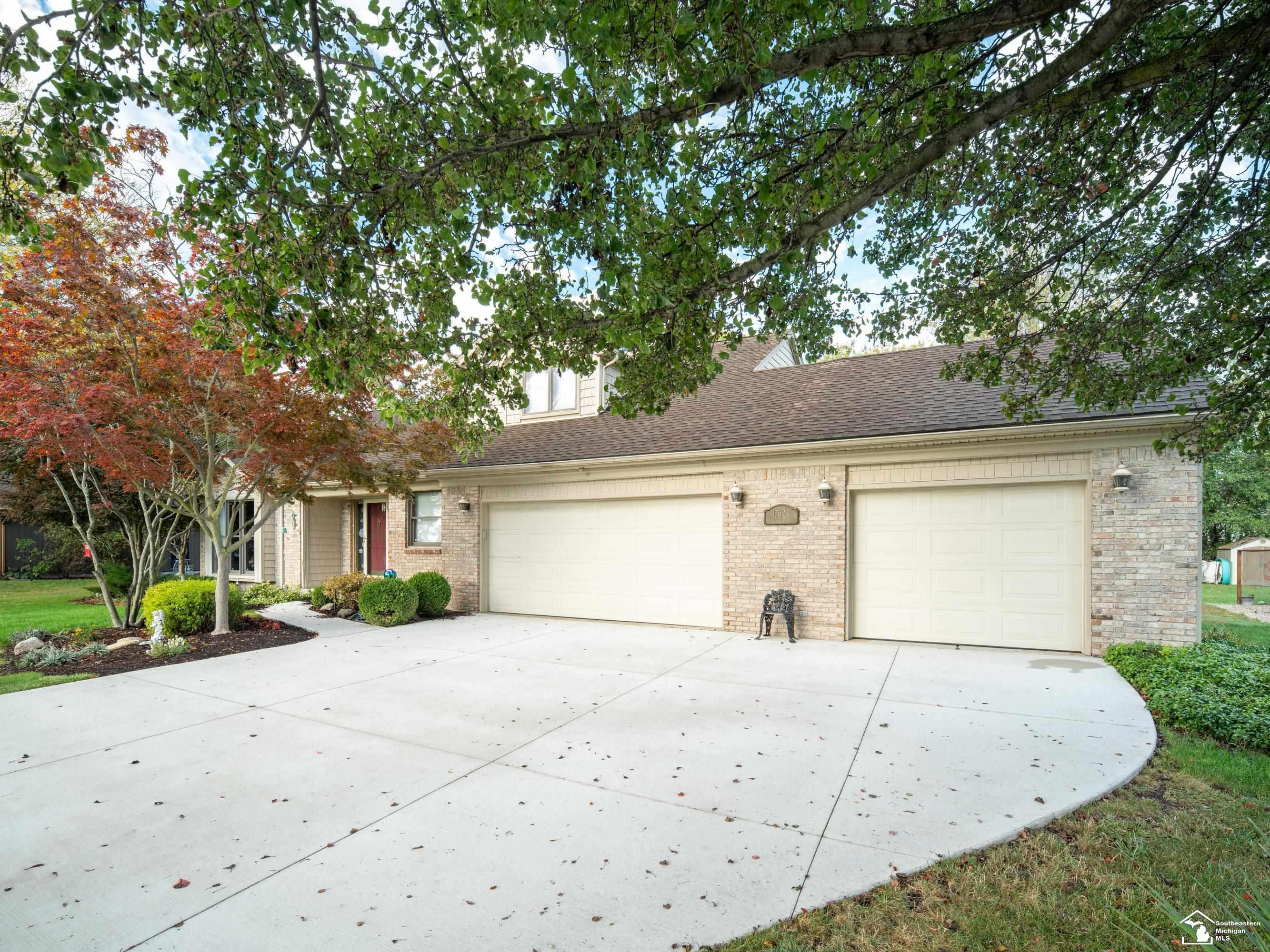 17624 Parke Lane Lane, Grosse Ile, MI 48138 — Photo 2