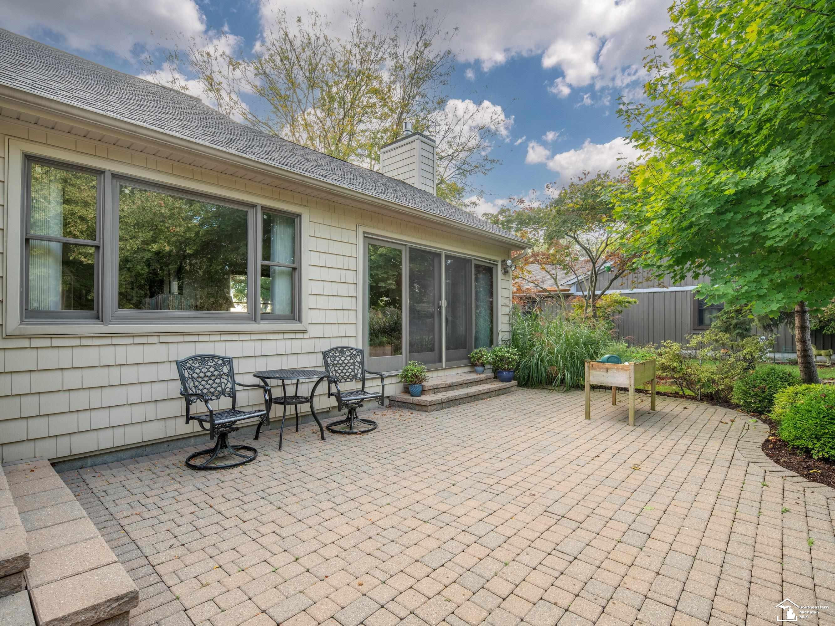 17624 Parke Lane Lane, Grosse Ile, MI 48138 — Photo 5