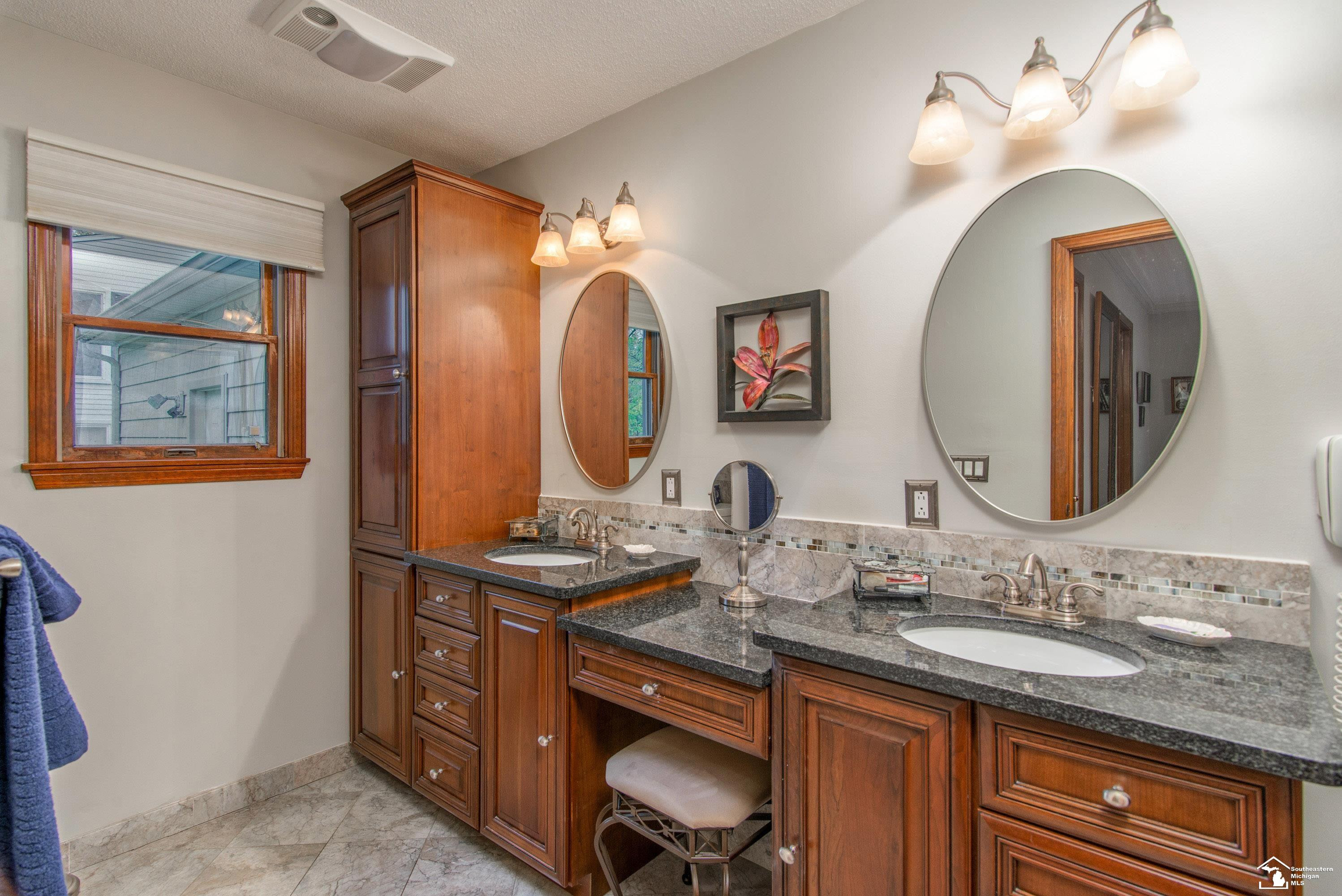 17624 Parke Lane Lane, Grosse Ile, MI 48138 — Photo 22