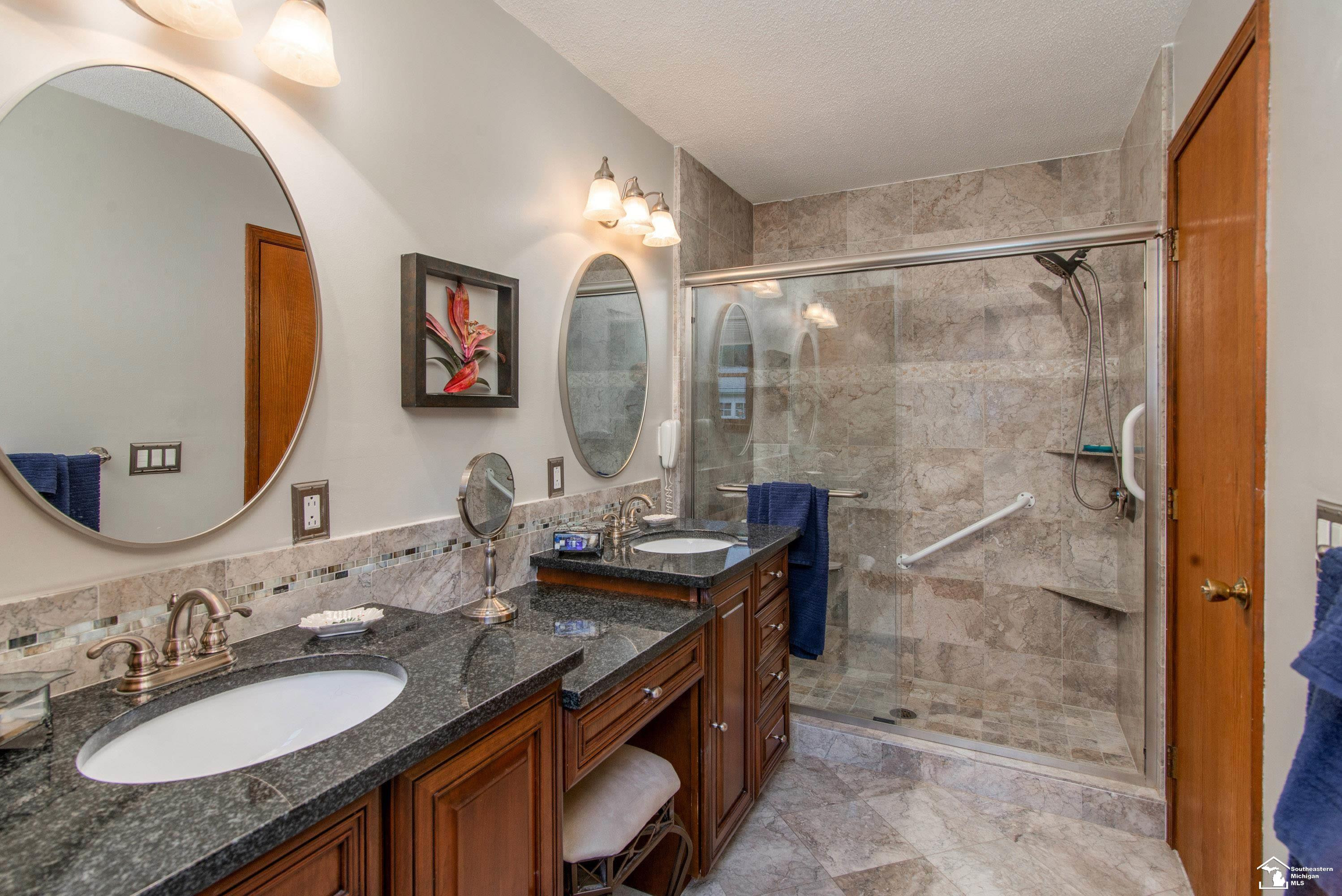 17624 Parke Lane Lane, Grosse Ile, MI 48138 — Photo 23