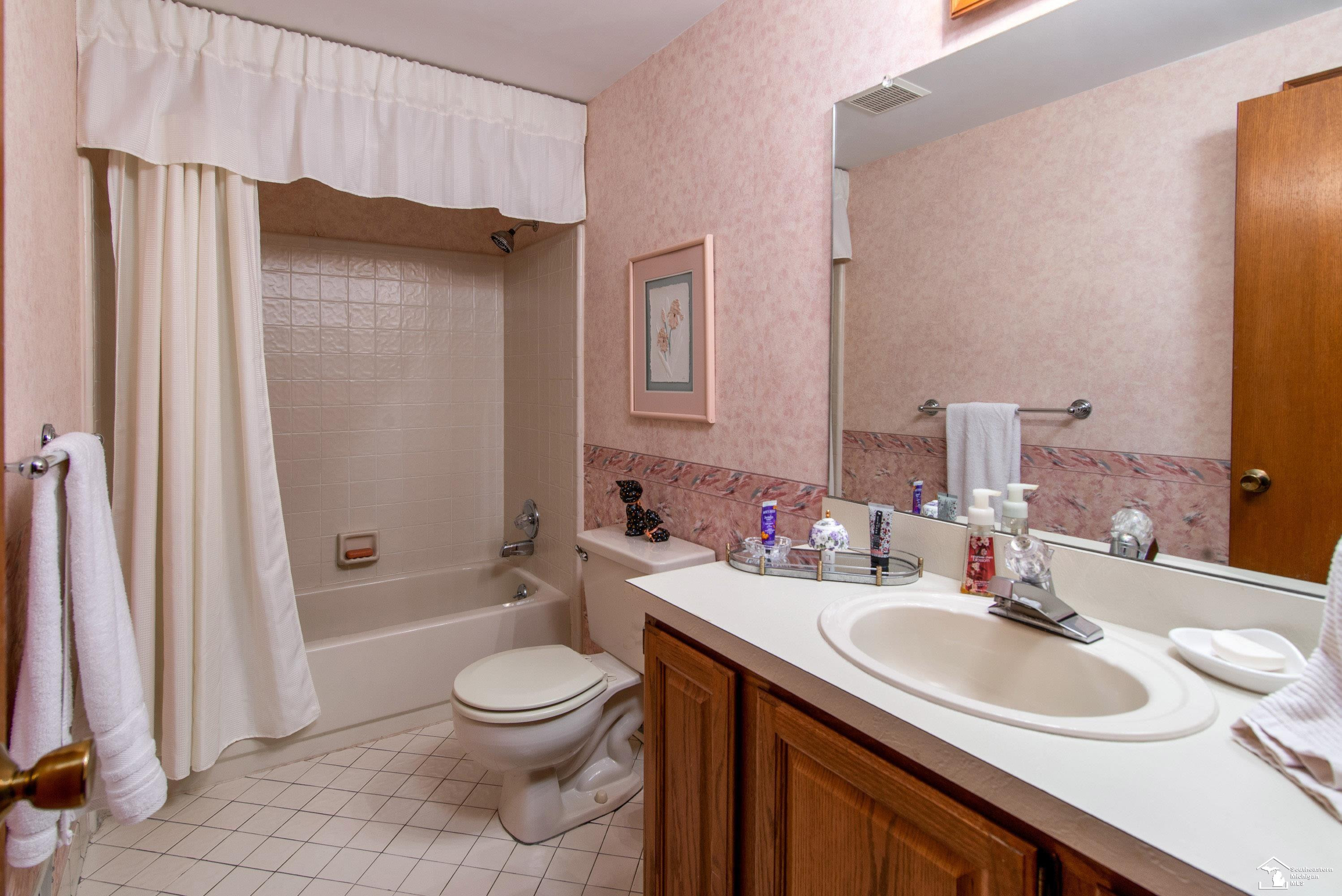 17624 Parke Lane Lane, Grosse Ile, MI 48138 — Photo 30