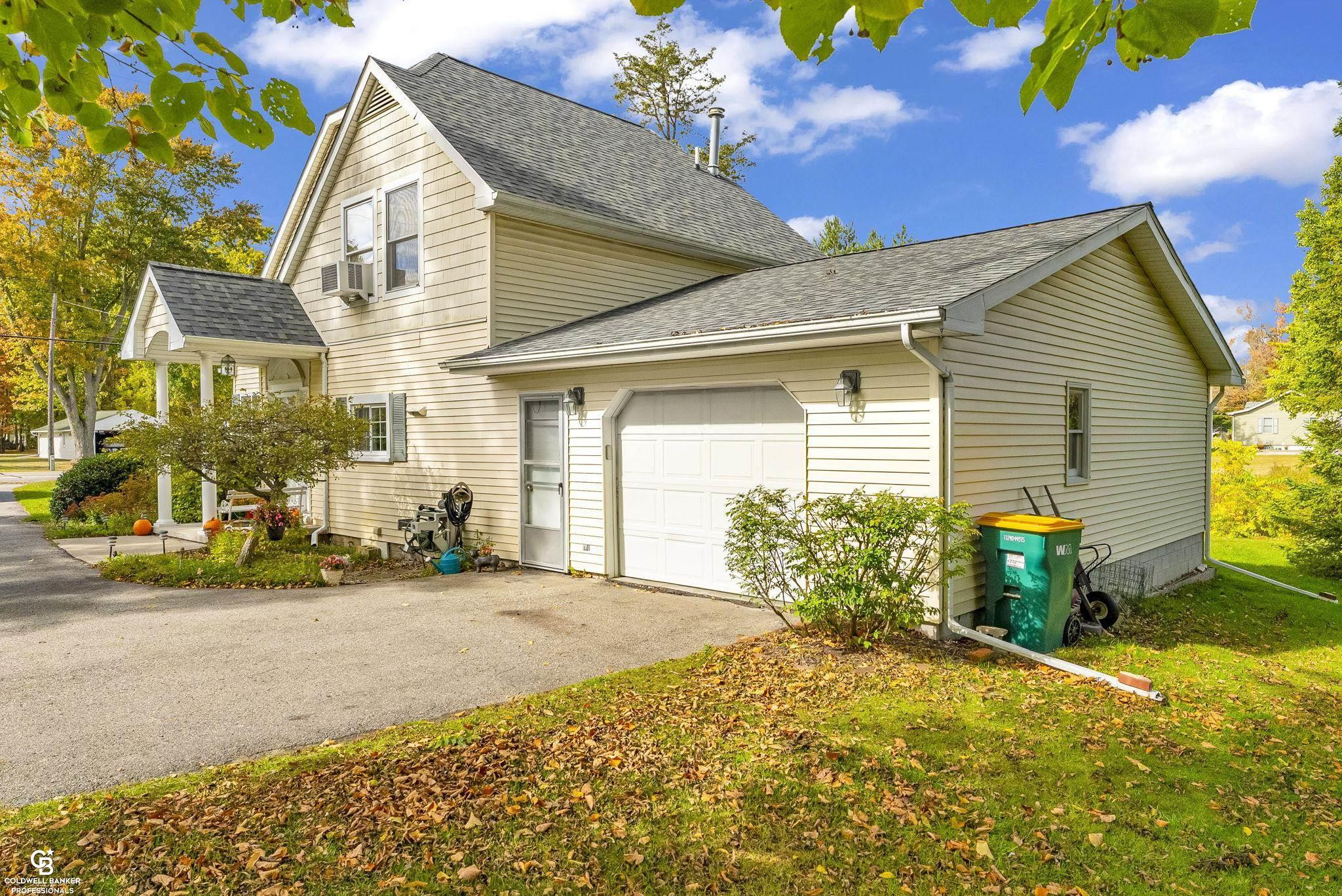 2658 Michigan Road, Port Huron, MI 48060 — Photo 3