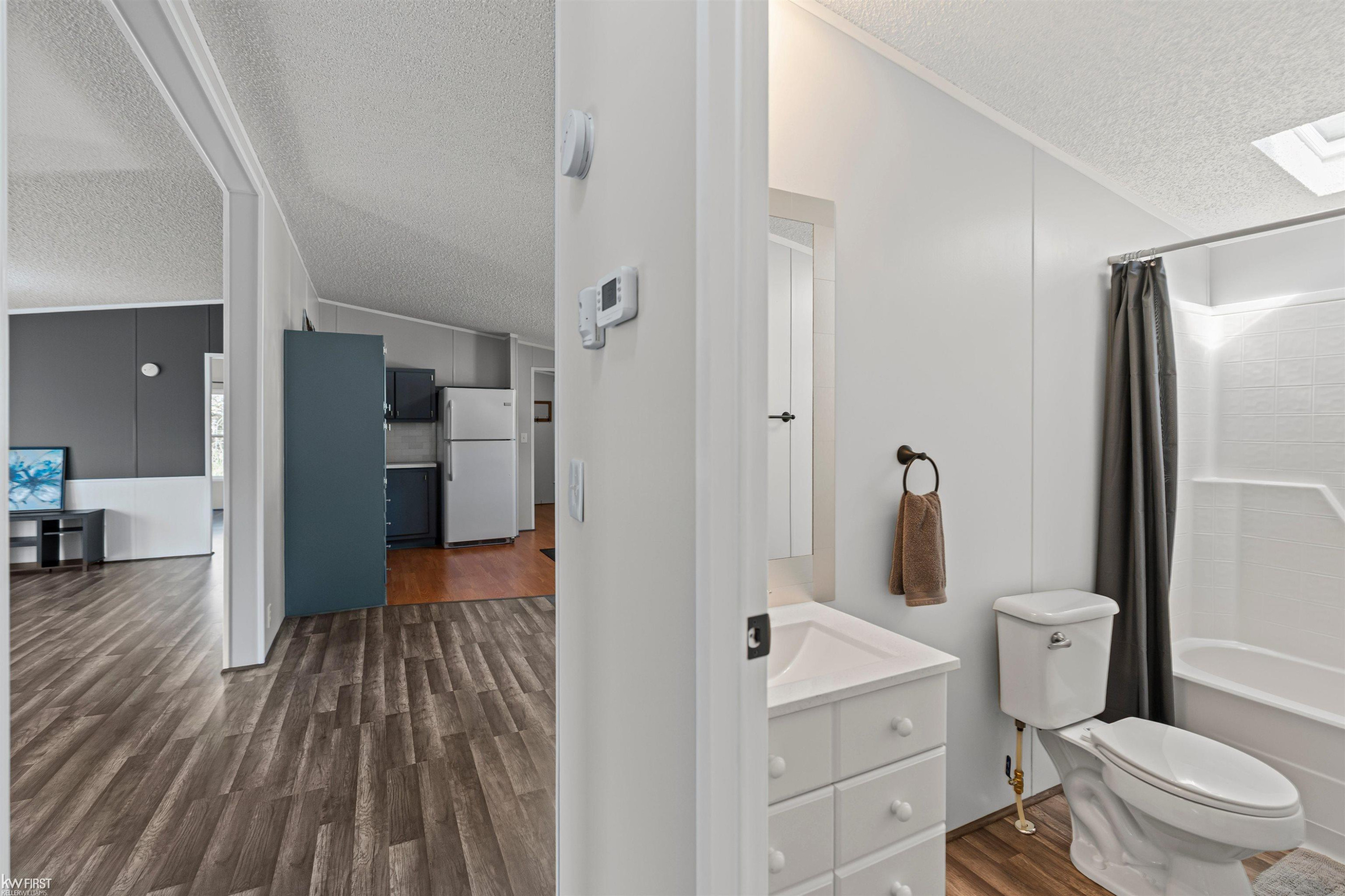 255 Grissom Court, Flushing, MI 48433 — Photo 14