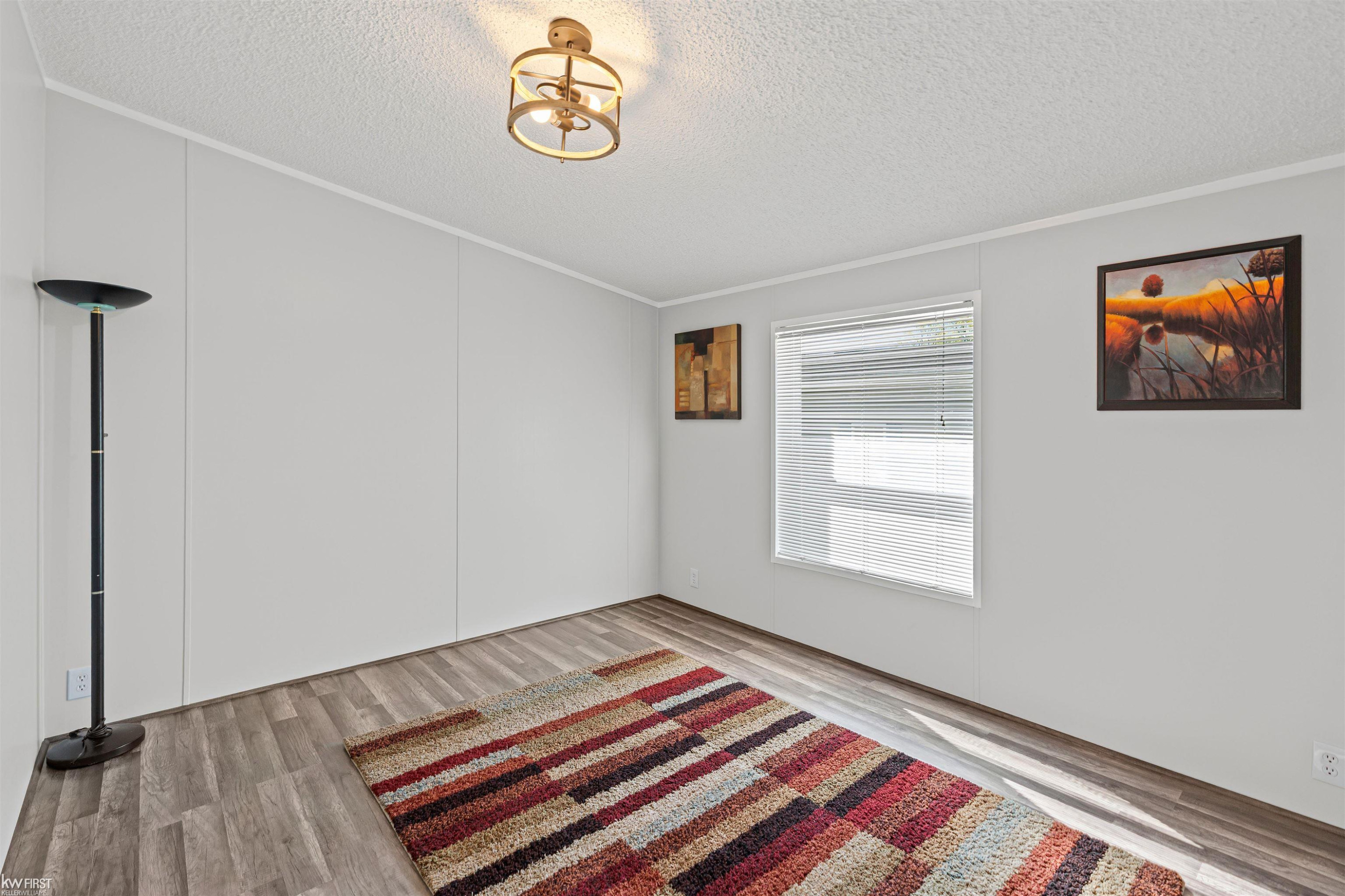 255 Grissom Court, Flushing, MI 48433 — Photo 24