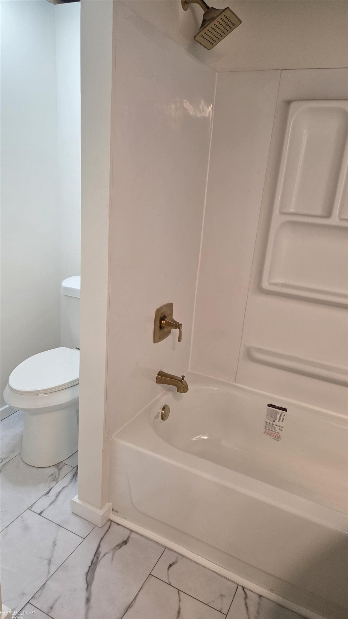 15860 Oak Lane, Lansing, MI 48906 — Photo 22