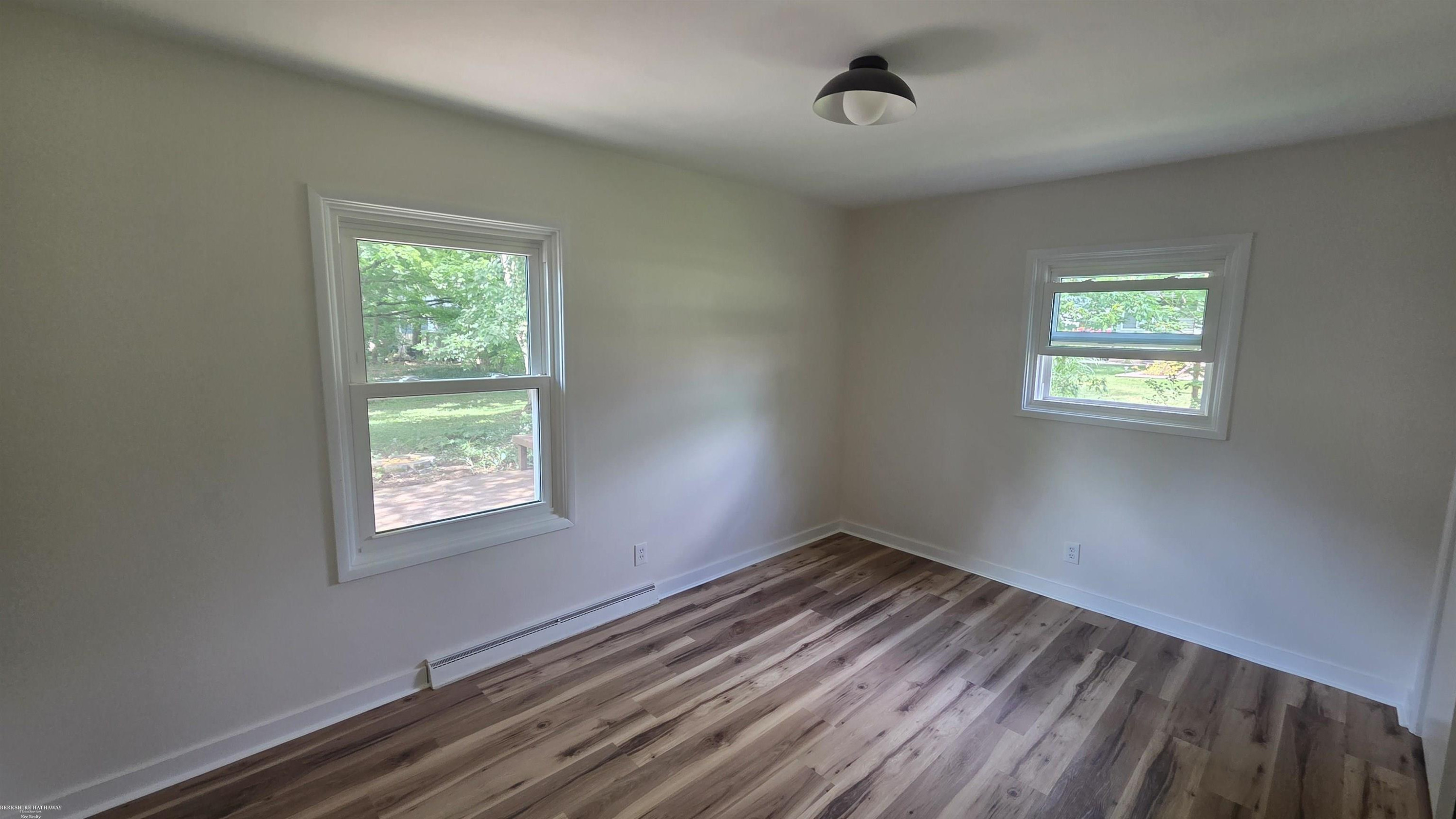 15860 Oak Lane, Lansing, MI 48906 — Photo 41