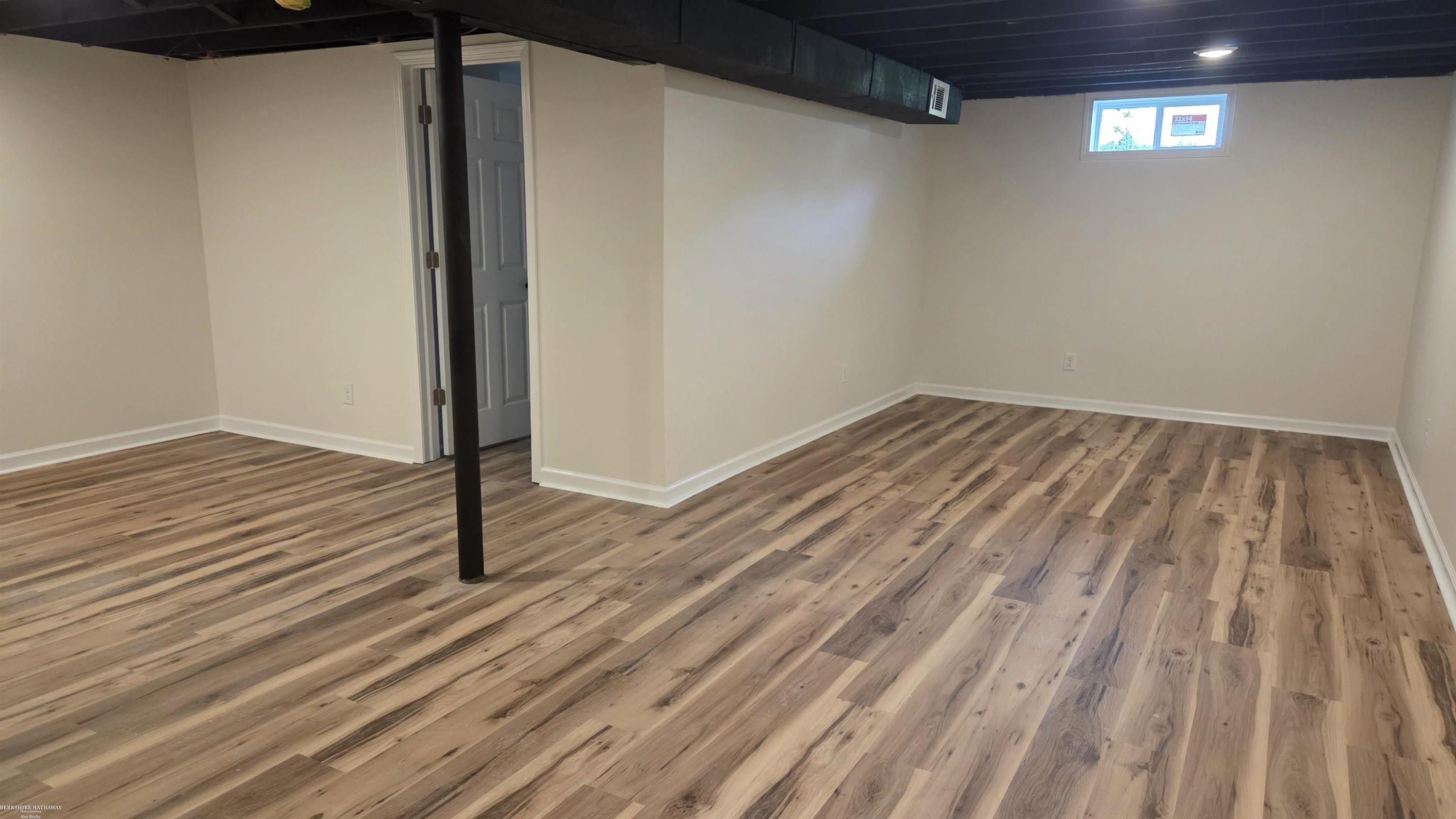 15860 Oak Lane, Lansing, MI 48906 — Photo 48