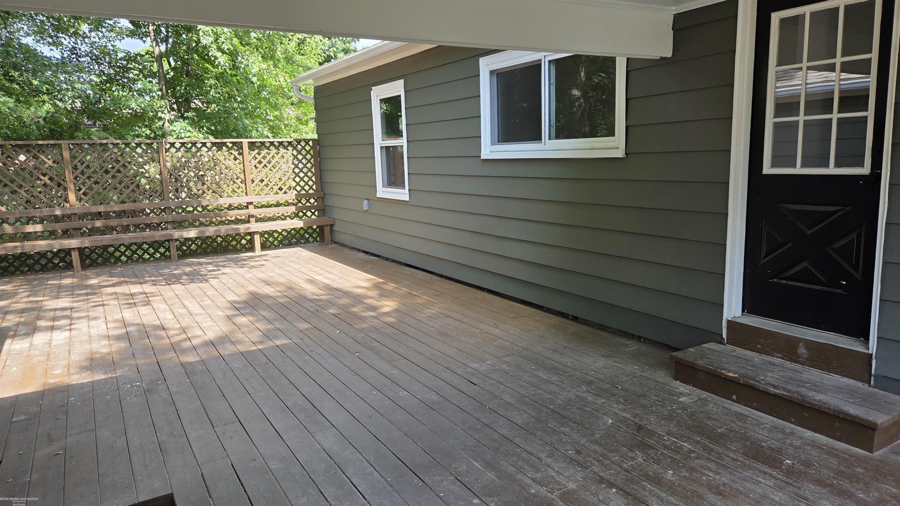 15860 Oak Lane, Lansing, MI 48906 — Photo 55