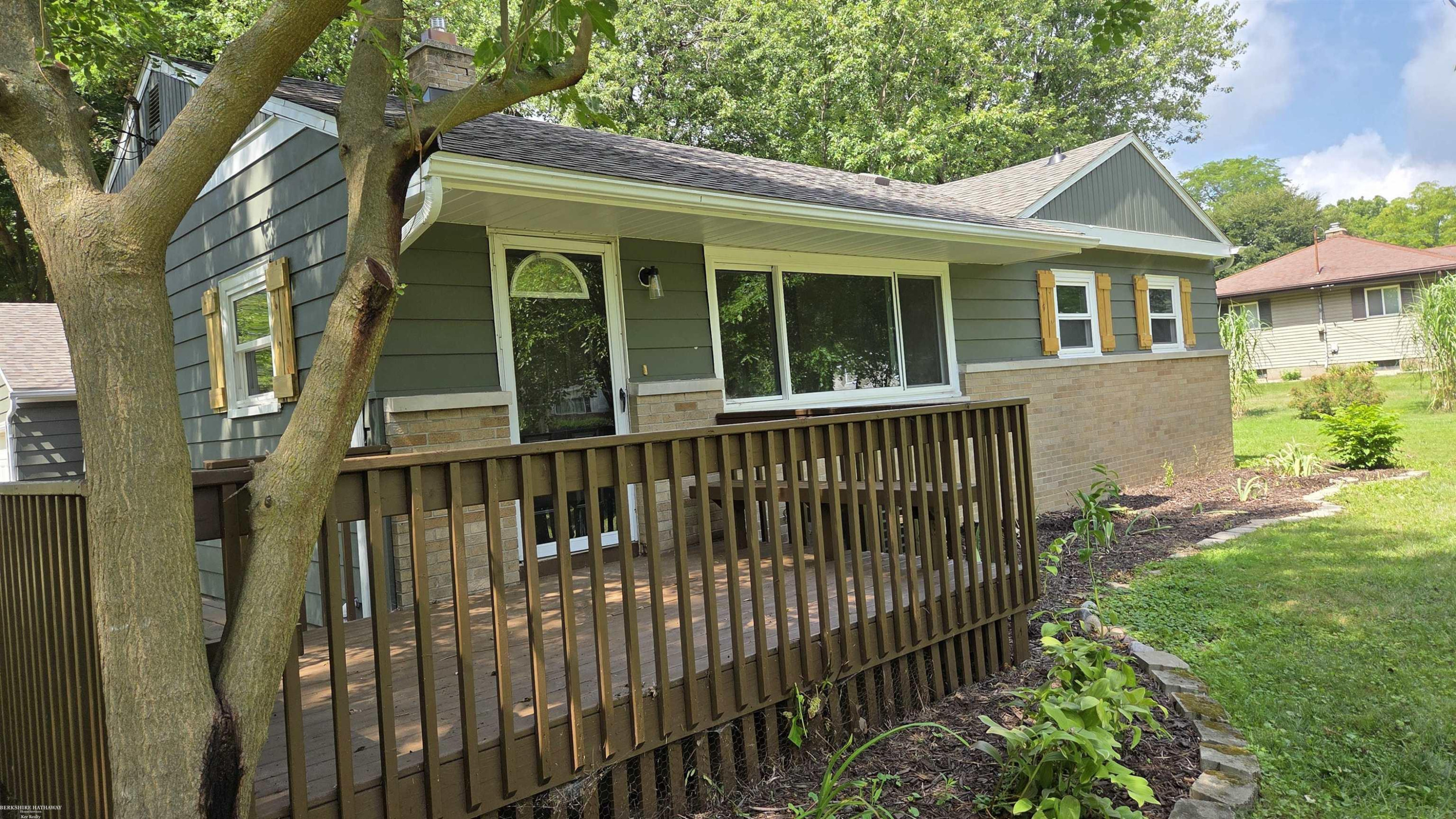 15860 Oak Lane, Lansing, MI 48906 — Photo 66