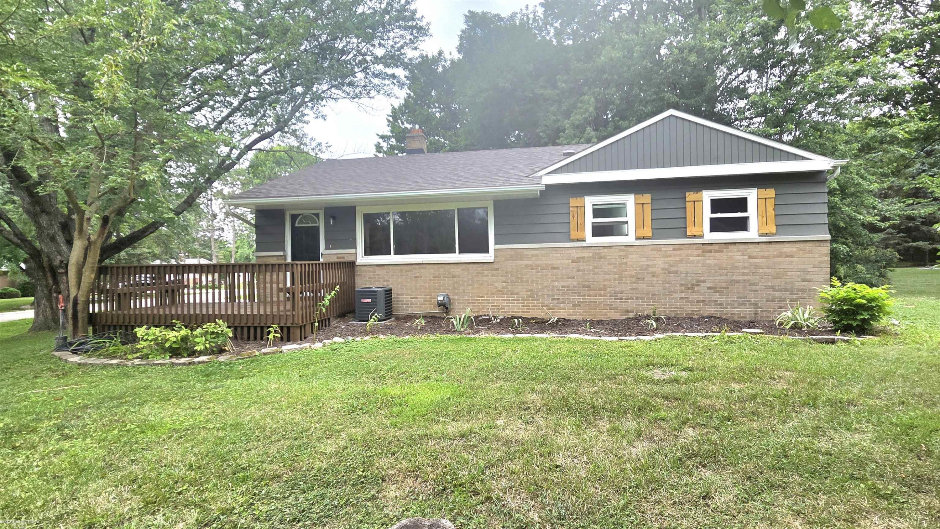 15860 Oak Lane, Lansing, MI 48906 — Photo 68