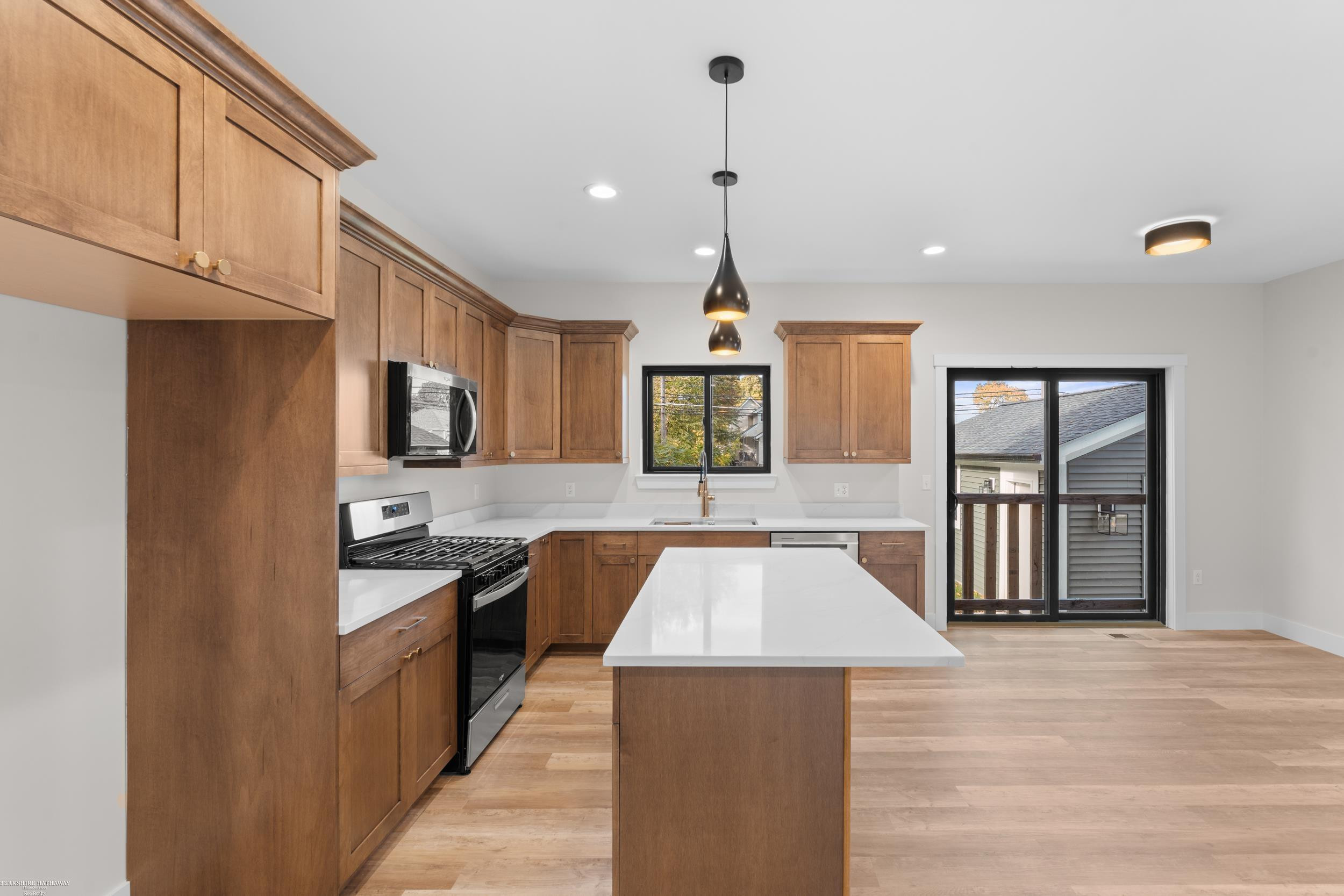 281 E Lafayette Street, MI 48065 — Photo 4