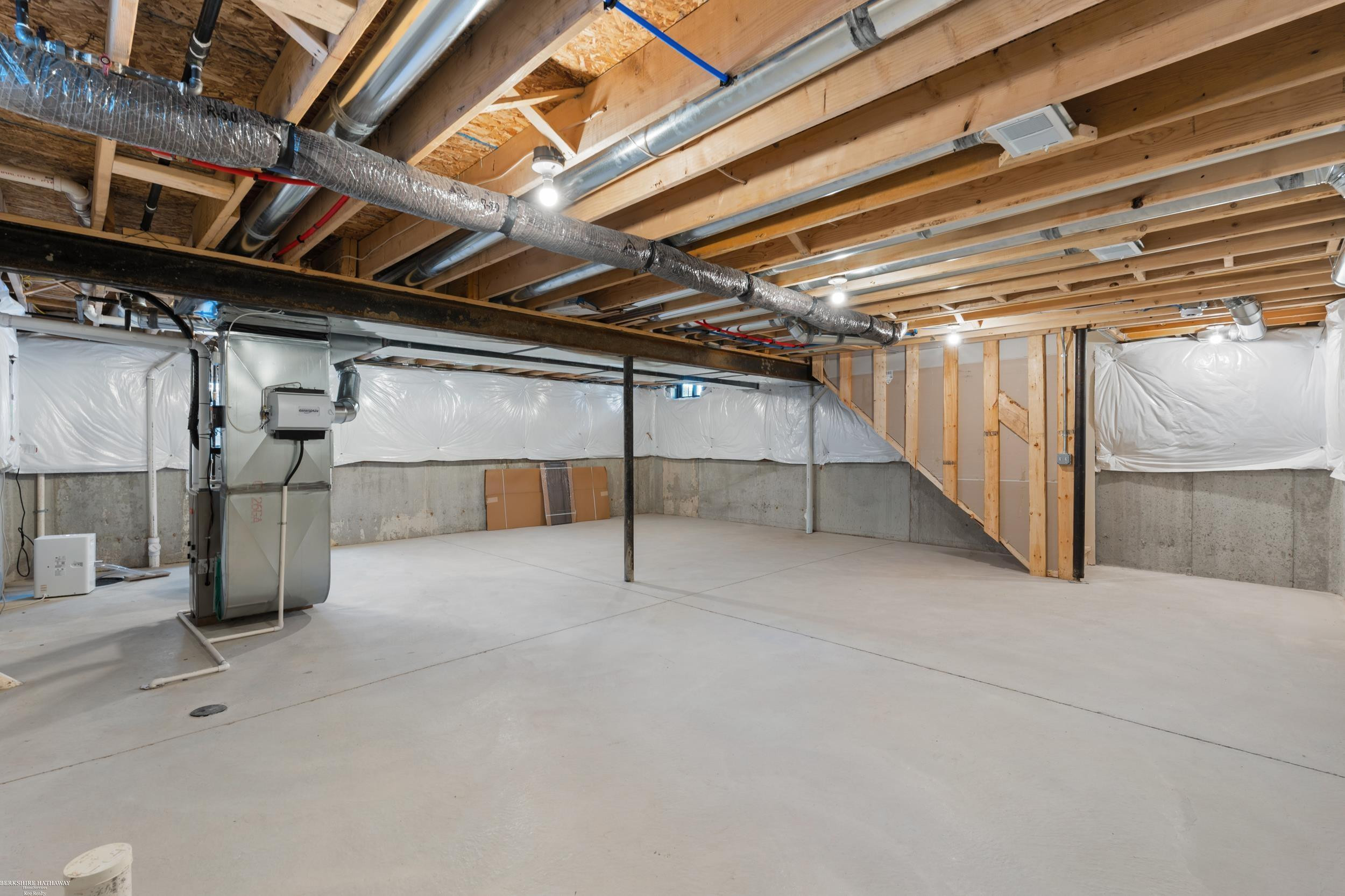 281 E Lafayette Street, MI 48065 — Photo 8