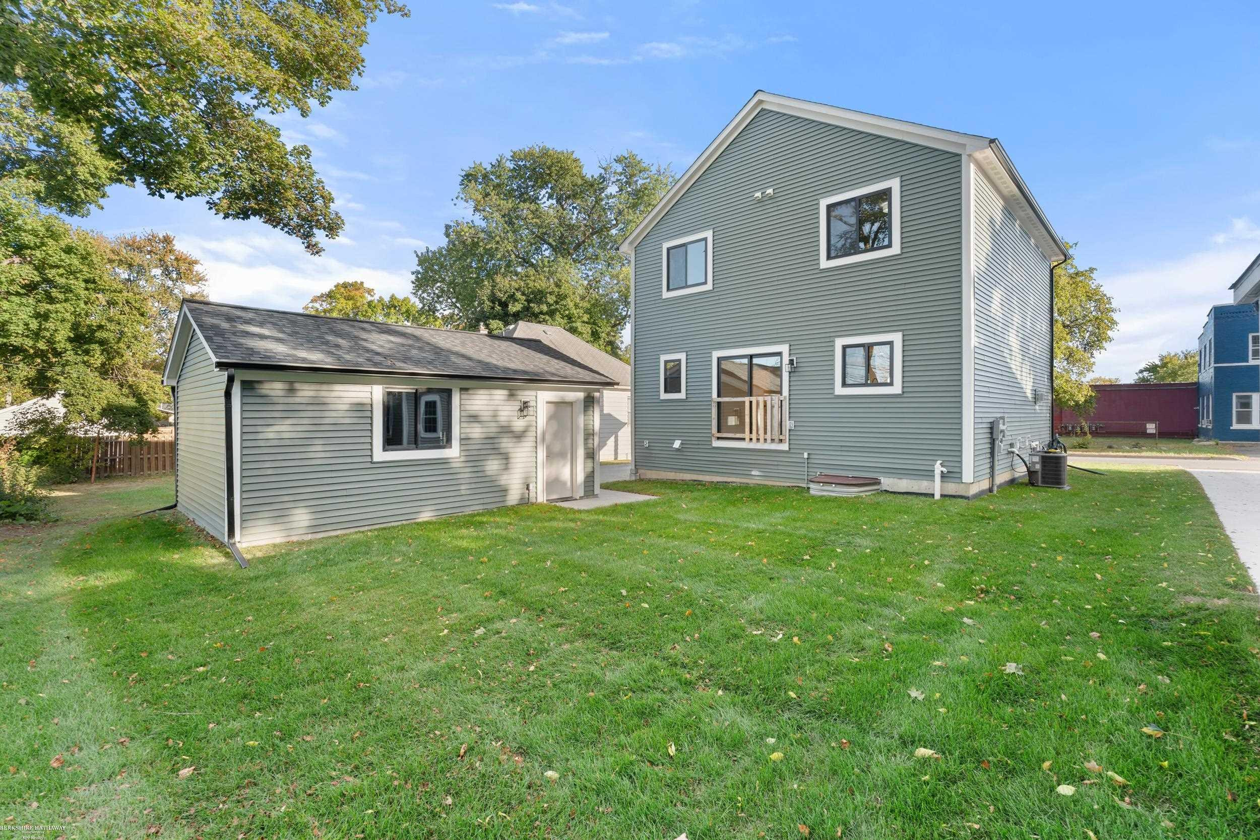 281 E Lafayette Street, MI 48065 — Photo 9