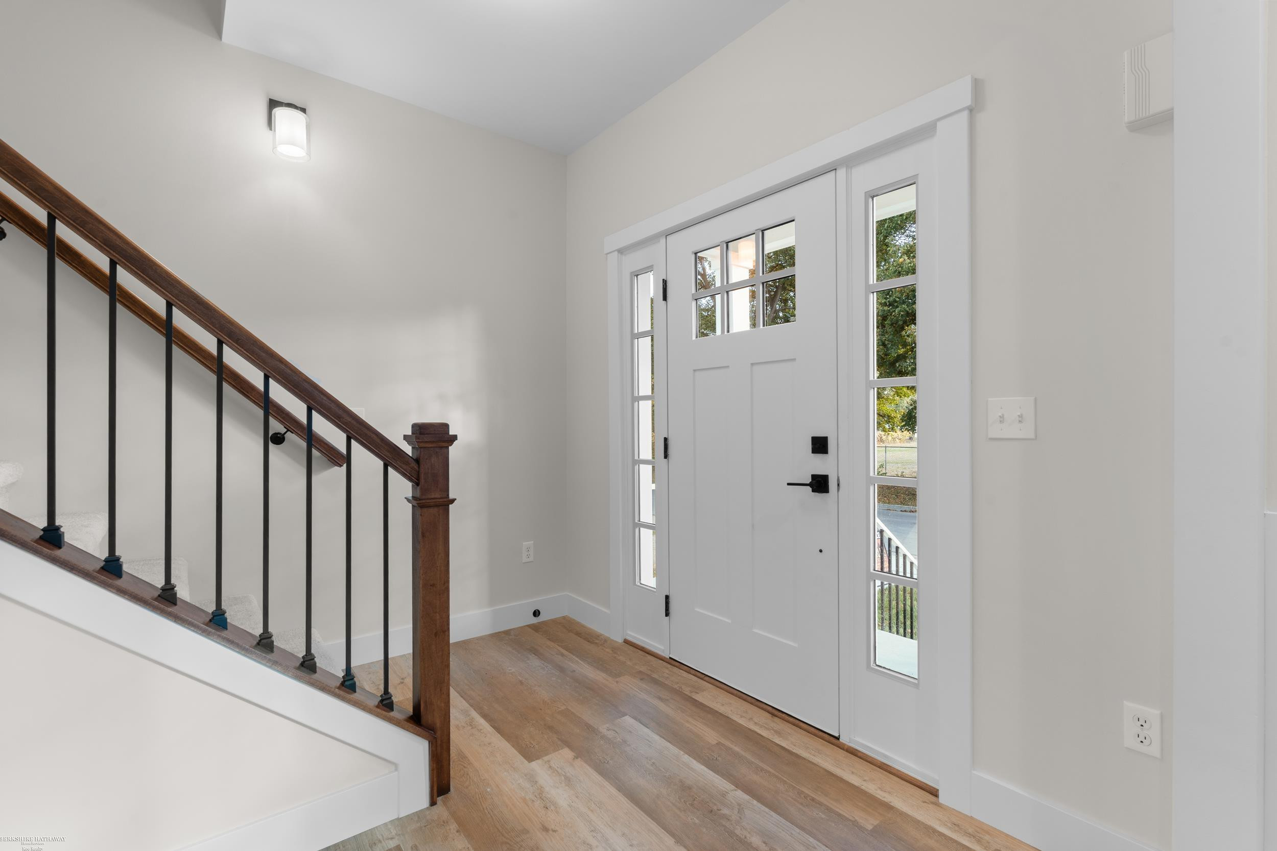 281 E Lafayette Street, MI 48065 — Photo 14