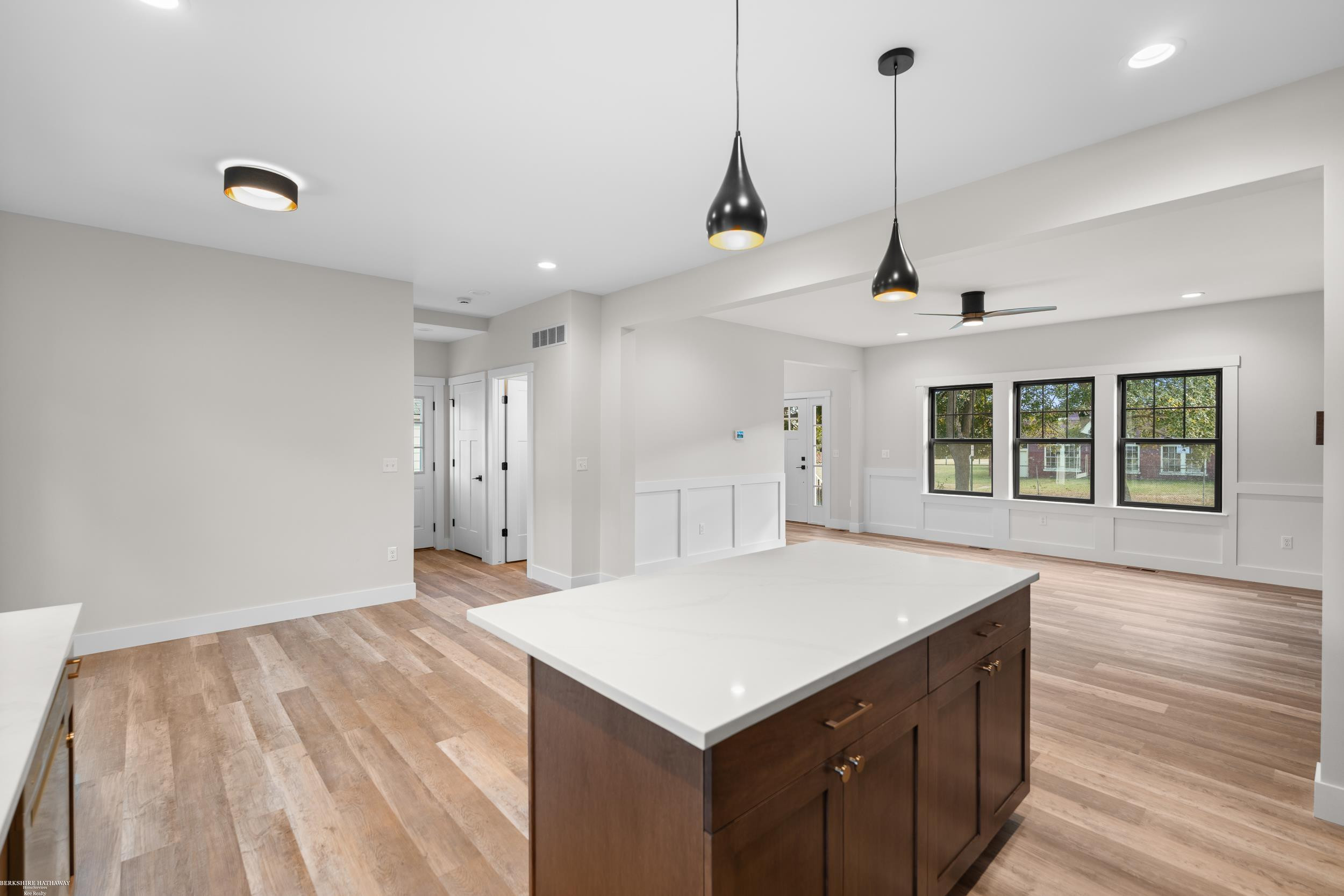 281 E Lafayette Street, MI 48065 — Photo 17
