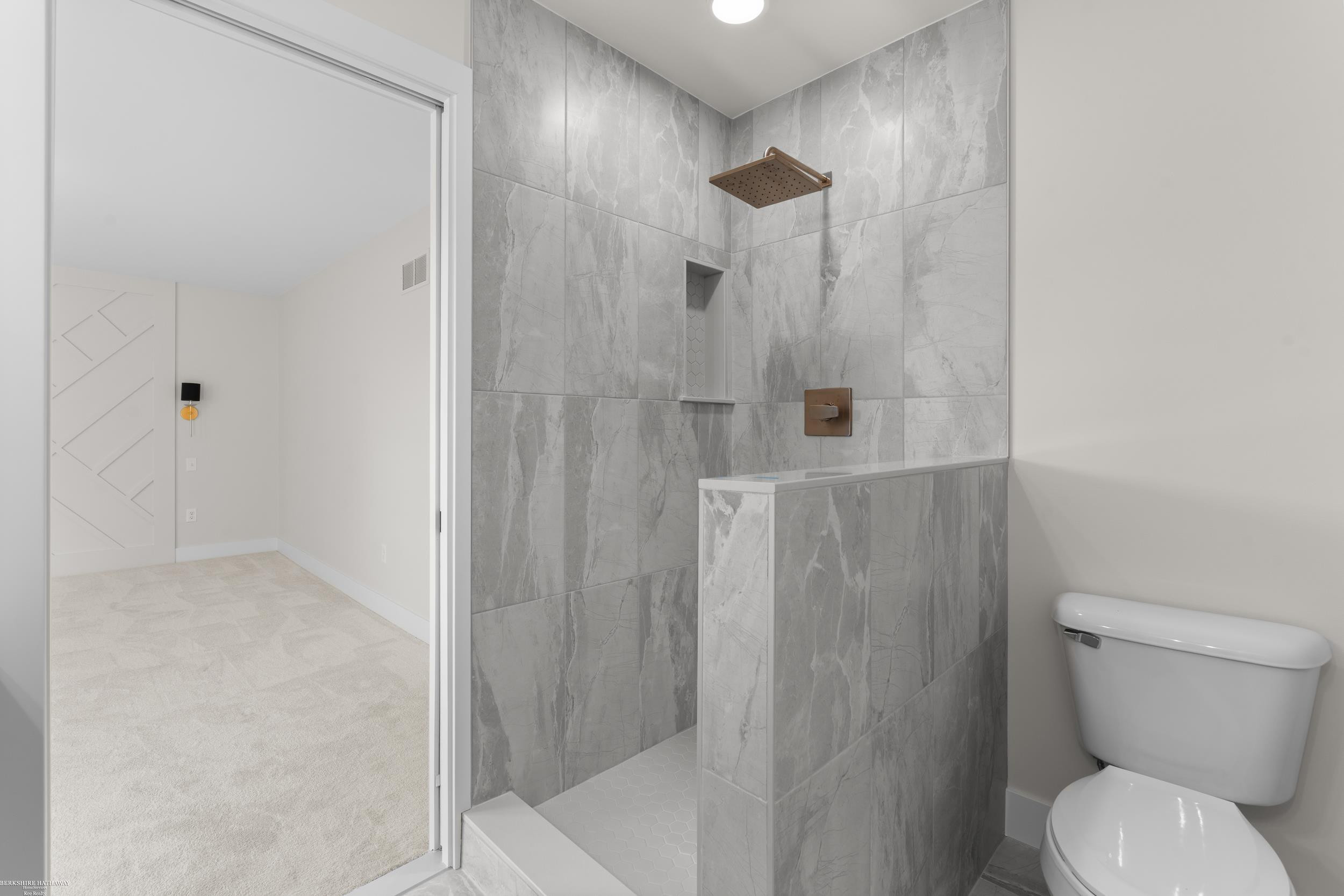 281 E Lafayette Street, MI 48065 — Photo 29
