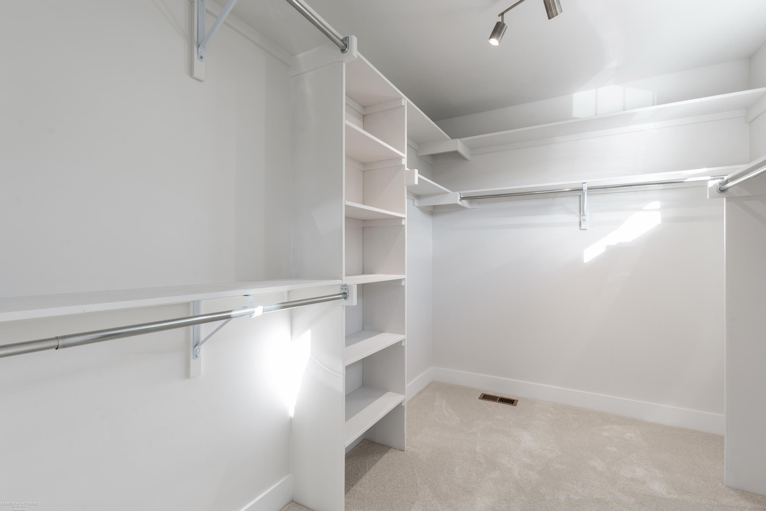 281 E Lafayette Street, MI 48065 — Photo 30