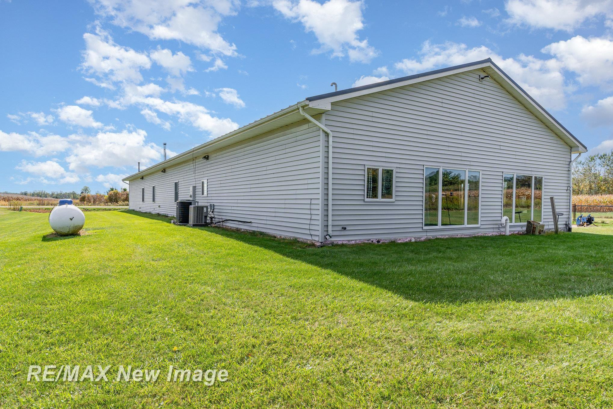 859 E Gordonville Road, Midland, MI 48640 — Photo 26