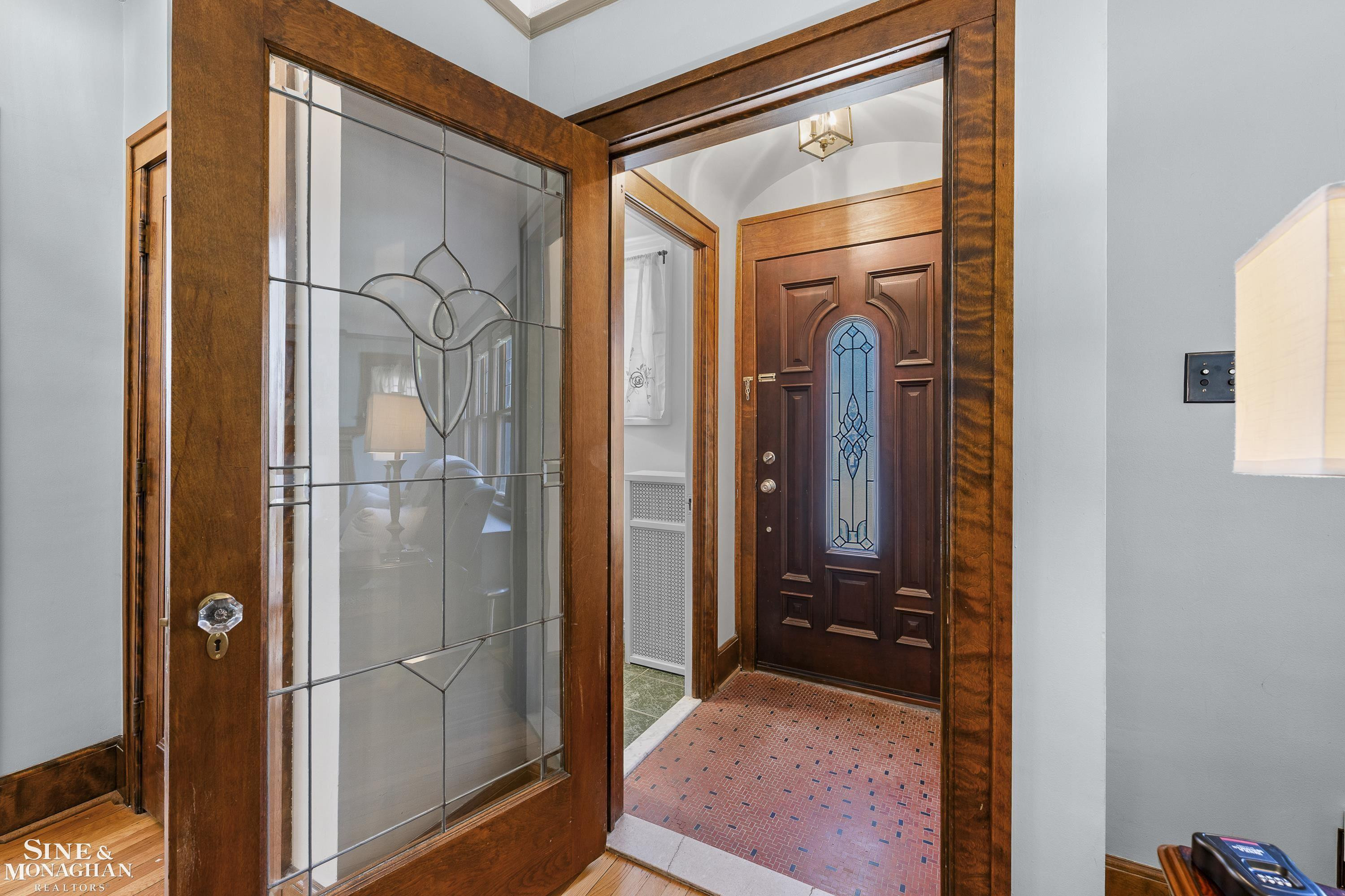 1386 Grayton Street, Grosse Pointe Park, MI 48230 — Photo 3