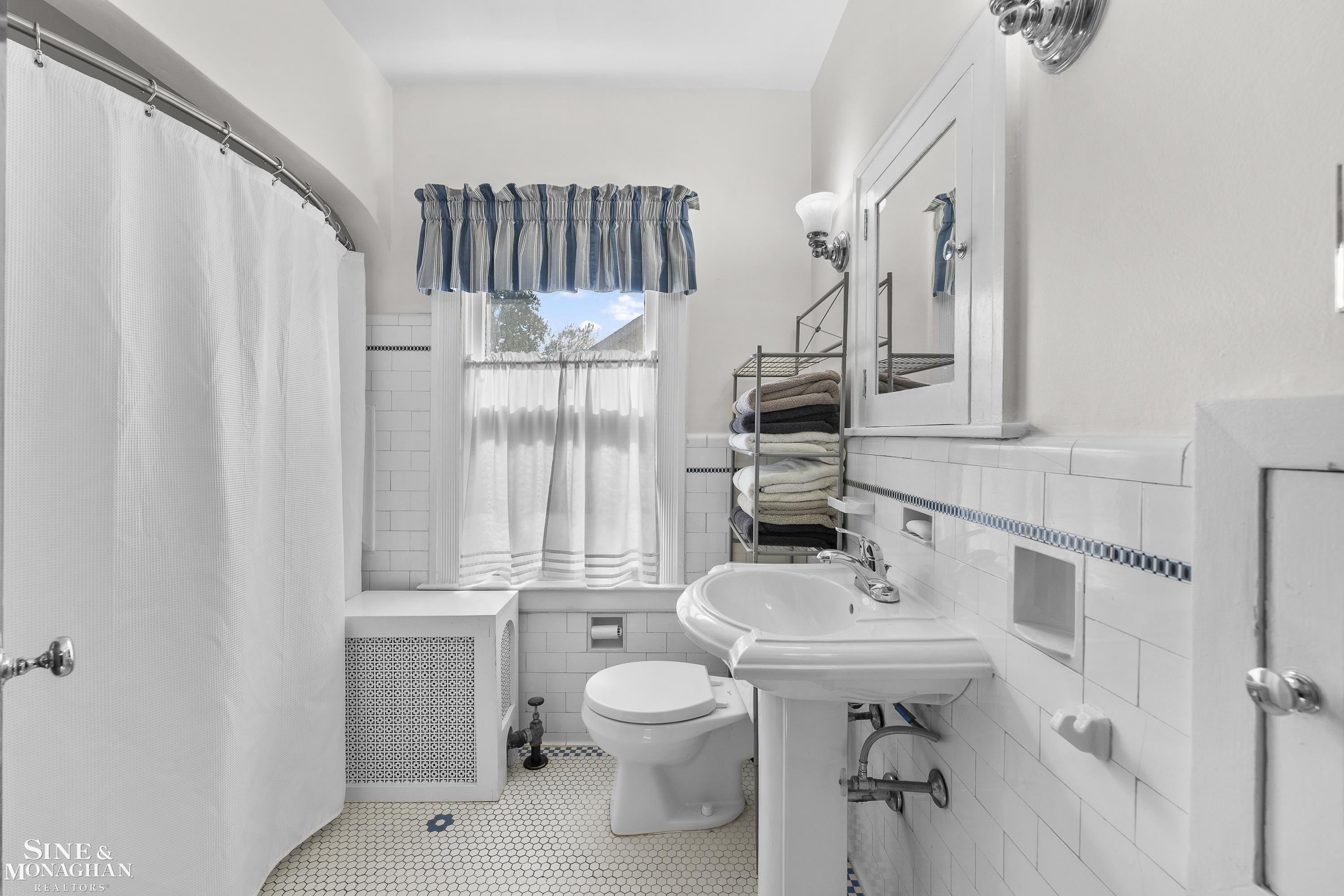 1386 Grayton Street, Grosse Pointe Park, MI 48230 — Photo 19