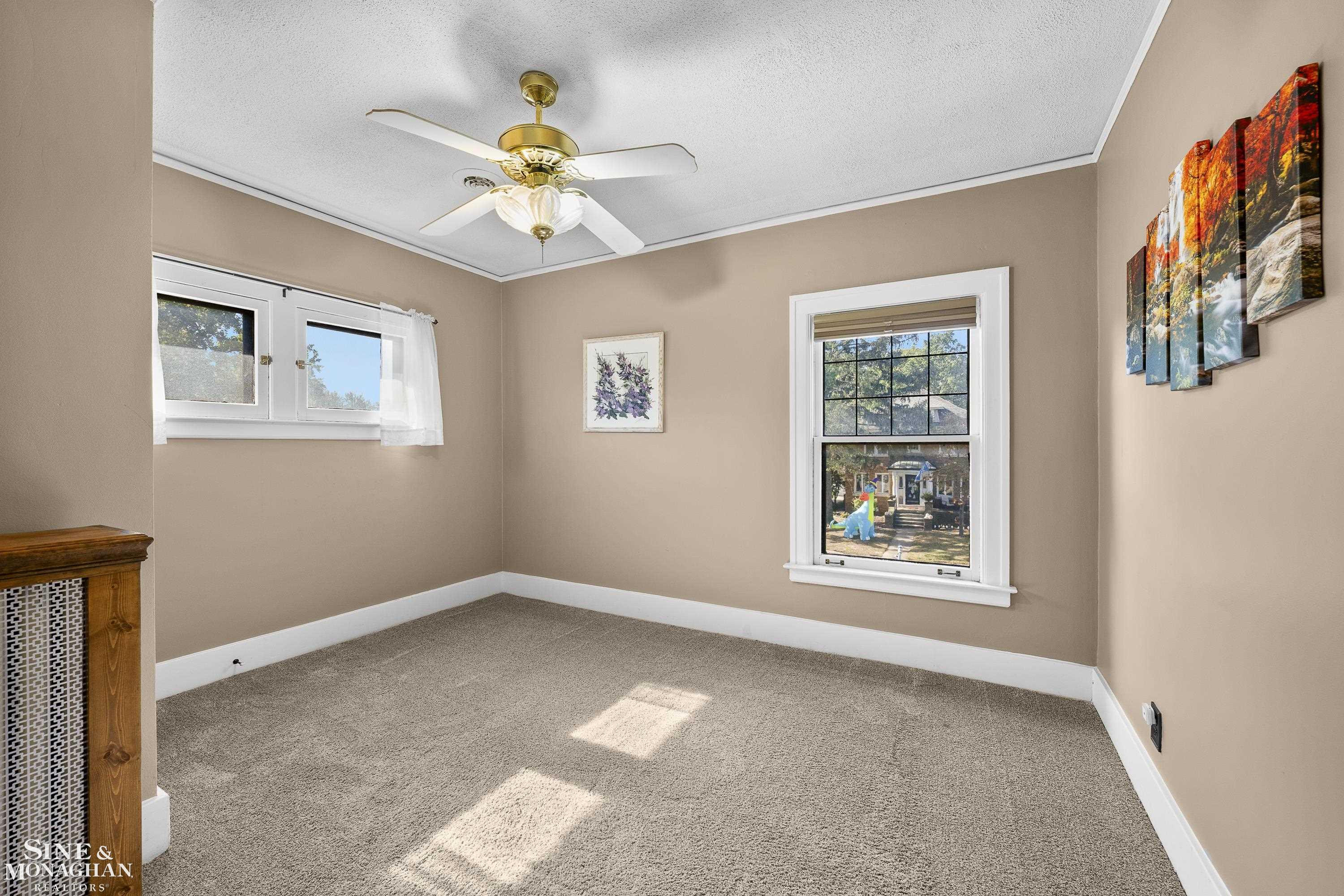 1386 Grayton Street, Grosse Pointe Park, MI 48230 — Photo 21