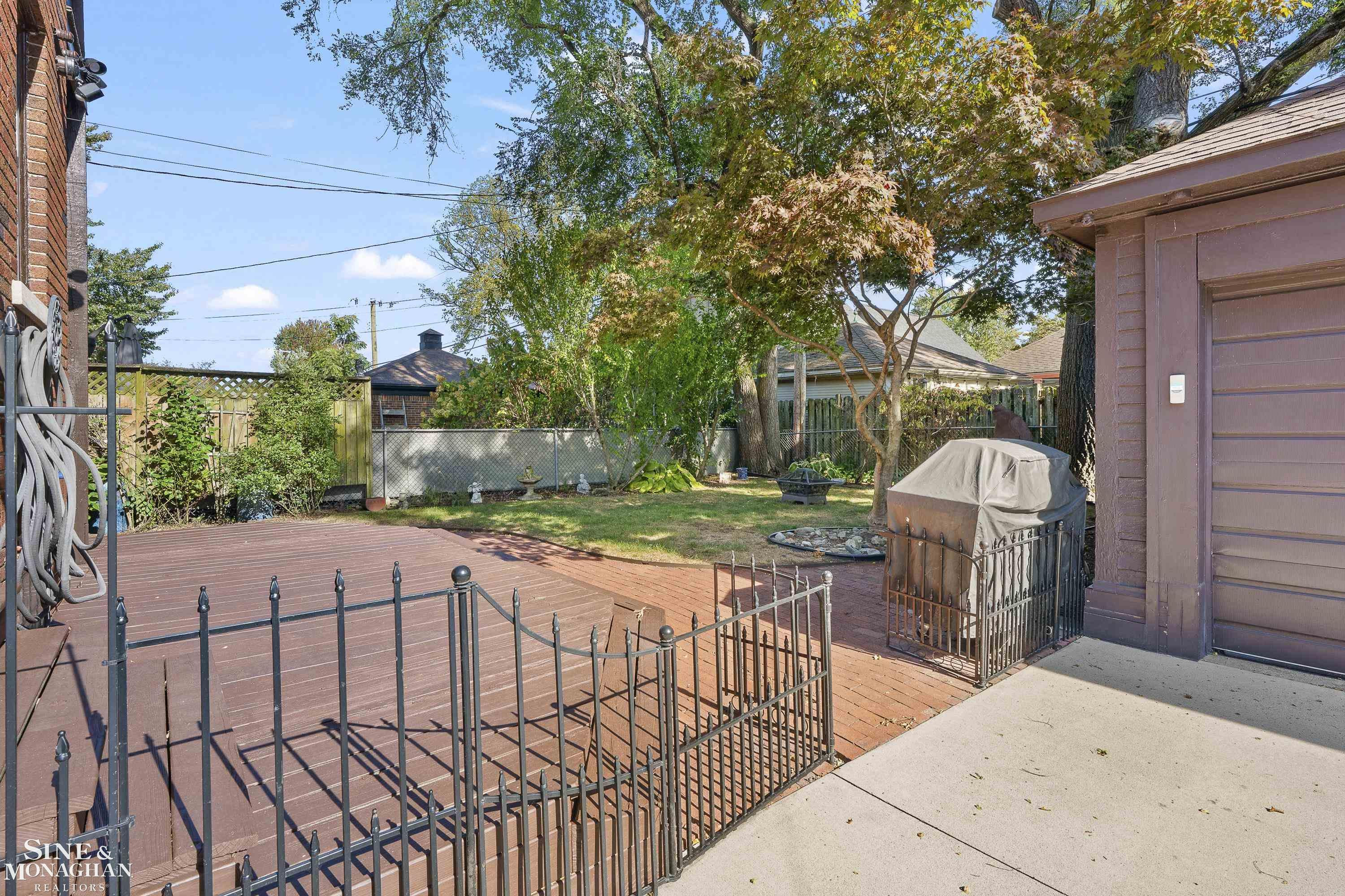 1386 Grayton Street, Grosse Pointe Park, MI 48230 — Photo 32