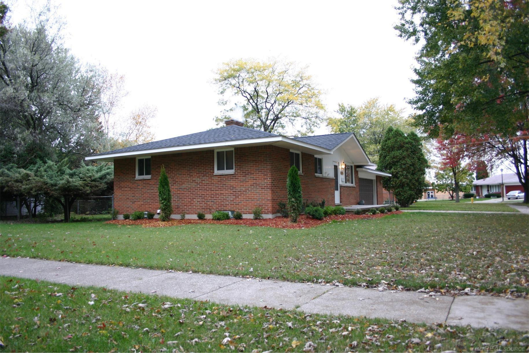 36786 Winterset Street, Clinton, MI 48035 — Photo 2