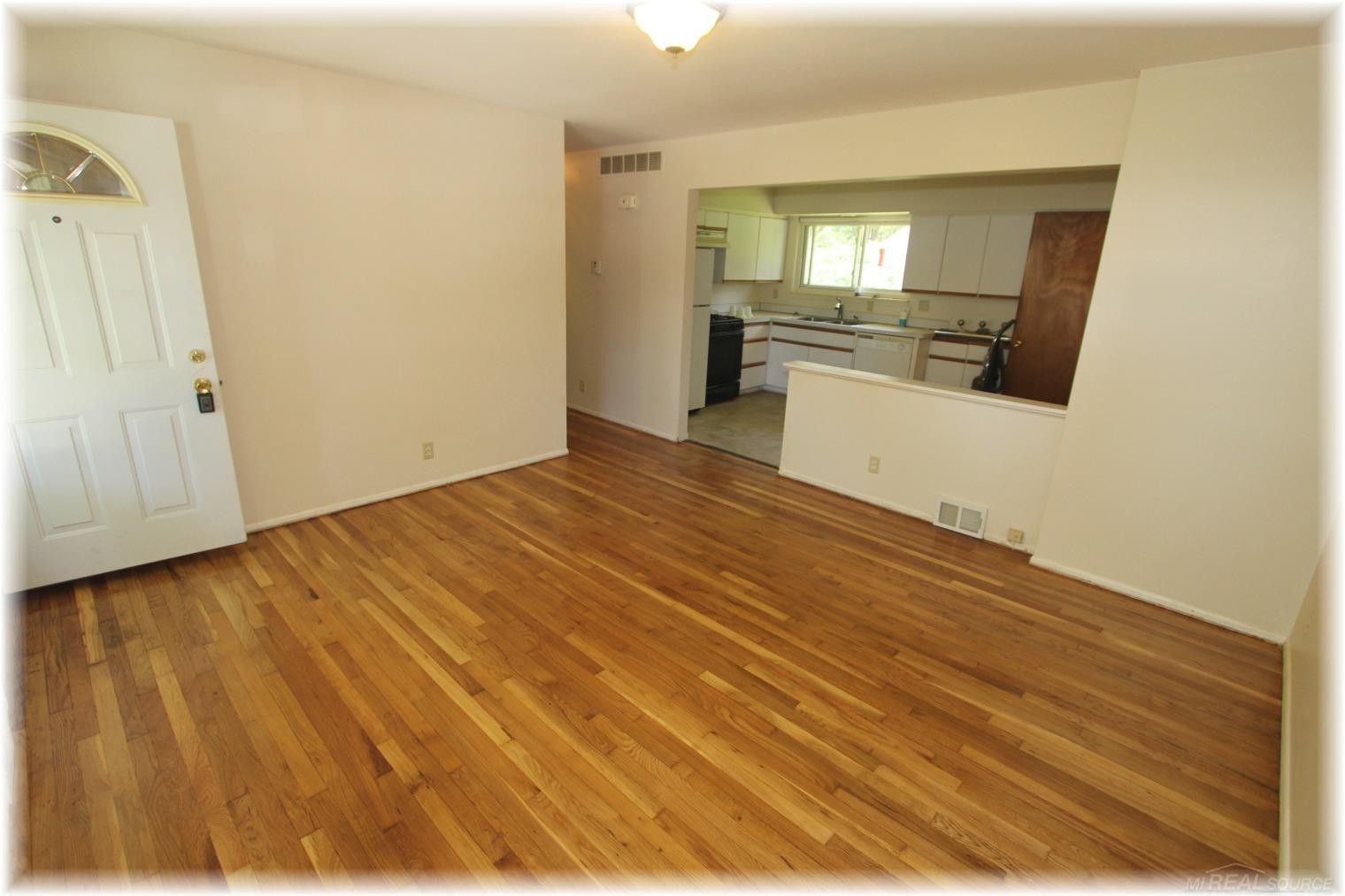 36786 Winterset Street, Clinton, MI 48035 — Photo 3