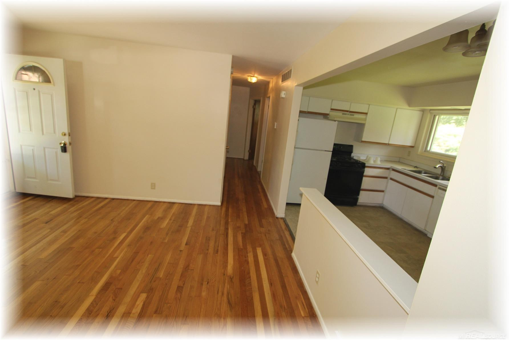36786 Winterset Street, Clinton, MI 48035 — Photo 8