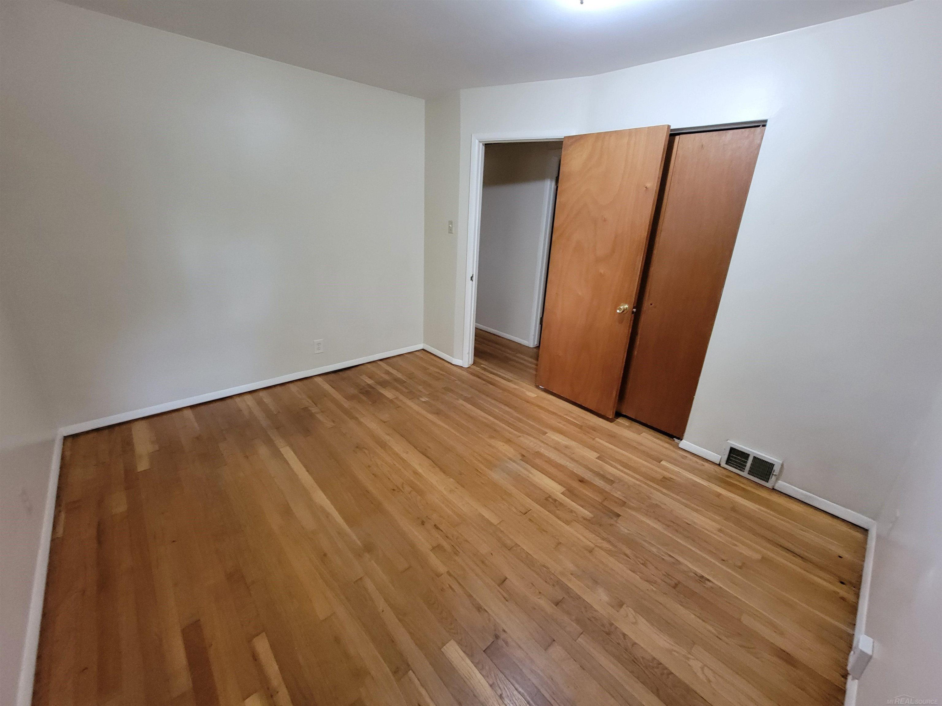 36786 Winterset Street, Clinton, MI 48035 — Photo 10