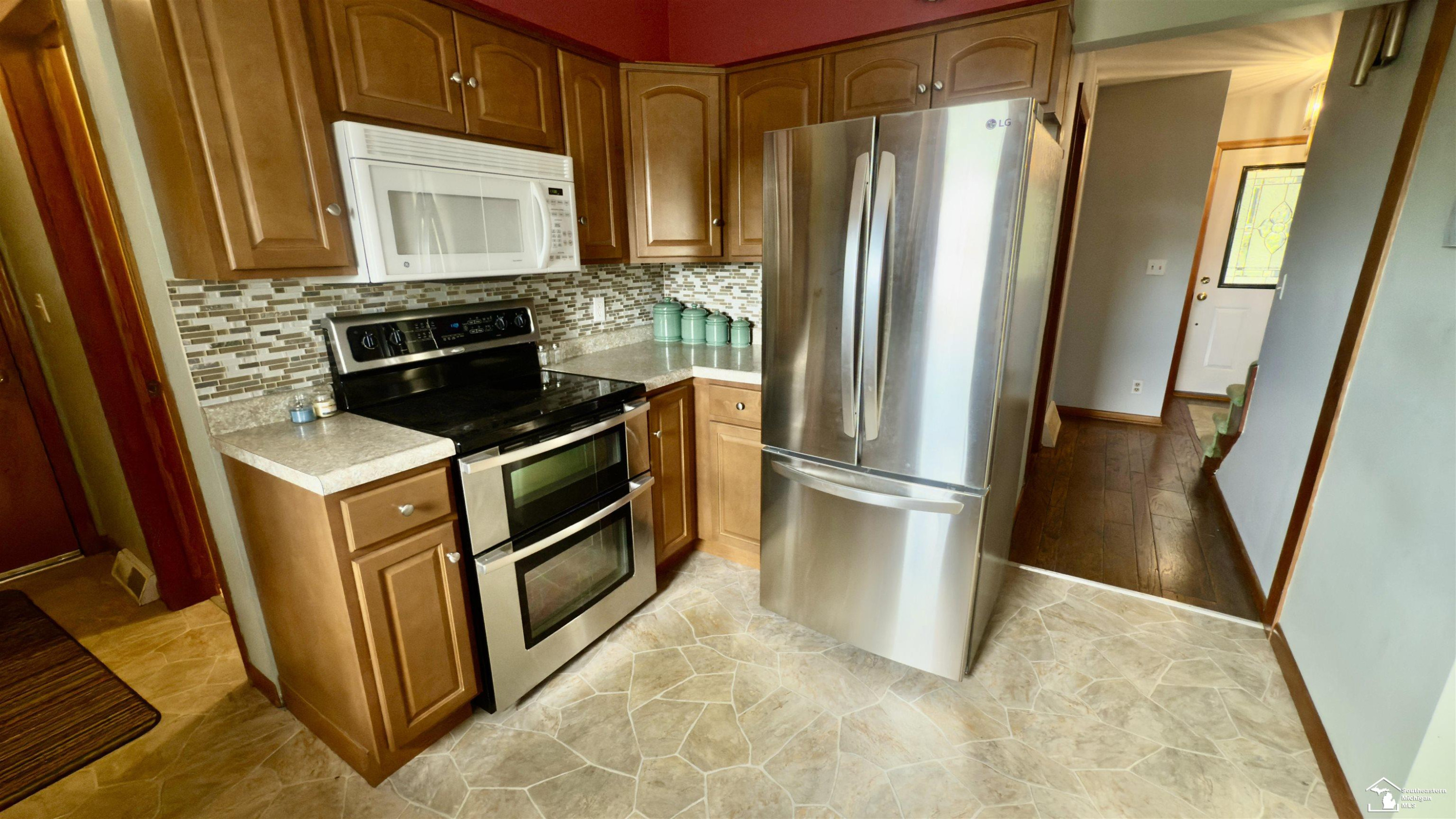 2022 N Raisinville Road, Monroe, MI 48162 — Photo 15