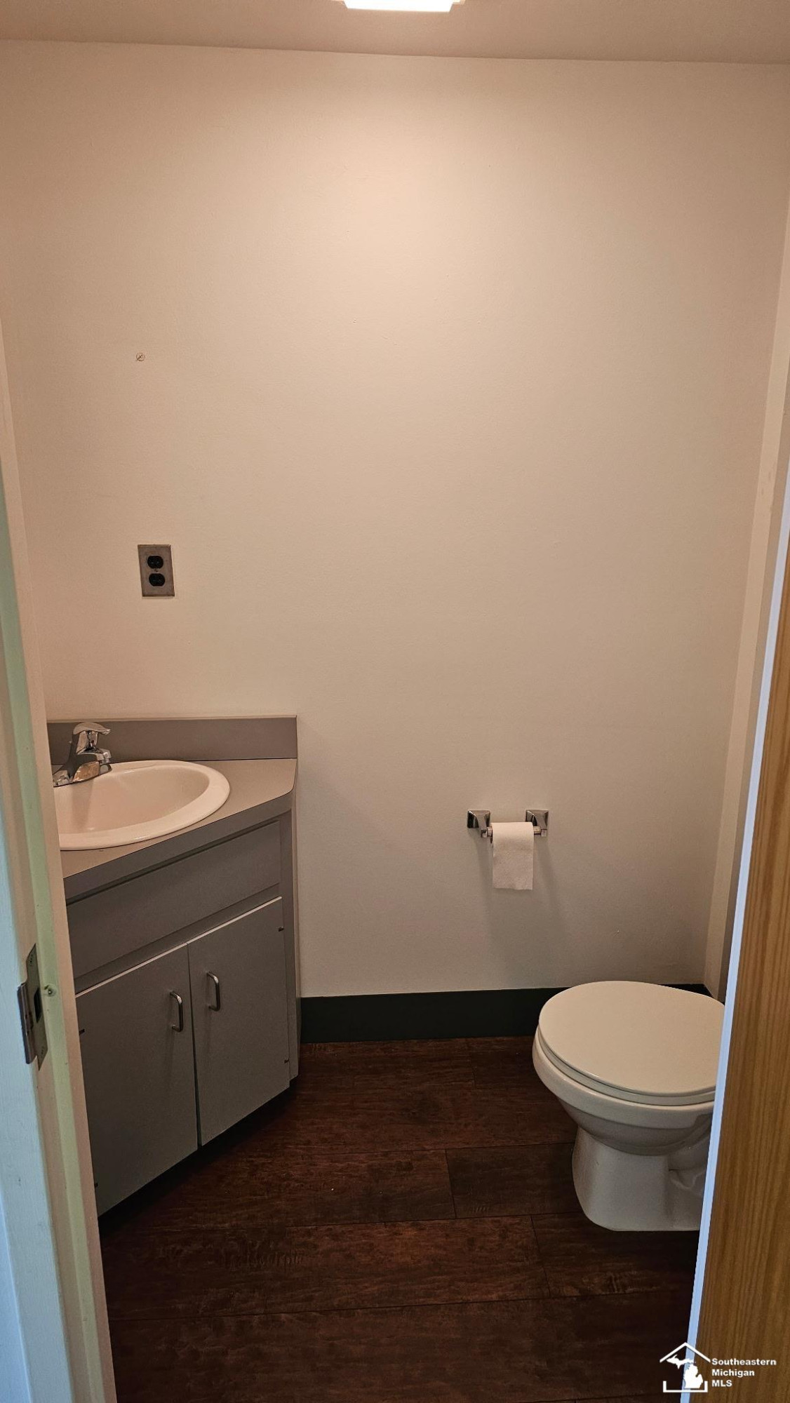 27 WASHINGTON Street, Monroe, MI, 48161