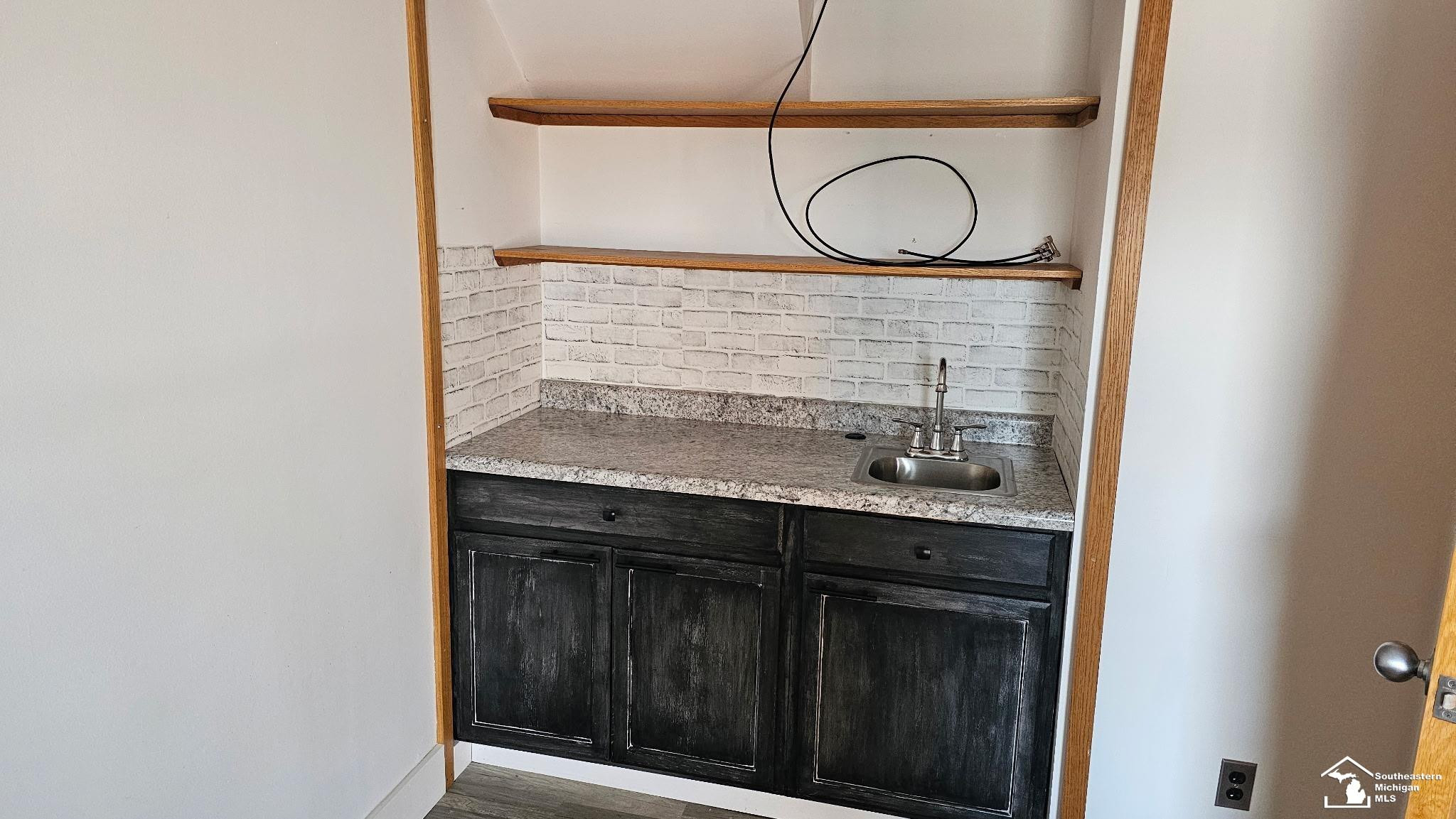 27 WASHINGTON Street, Monroe, MI, 48161