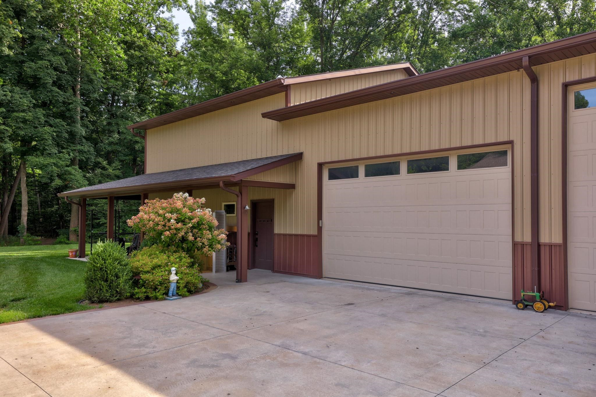 12401 Canada Road, Birch Run, MI 48415 — Photo 77