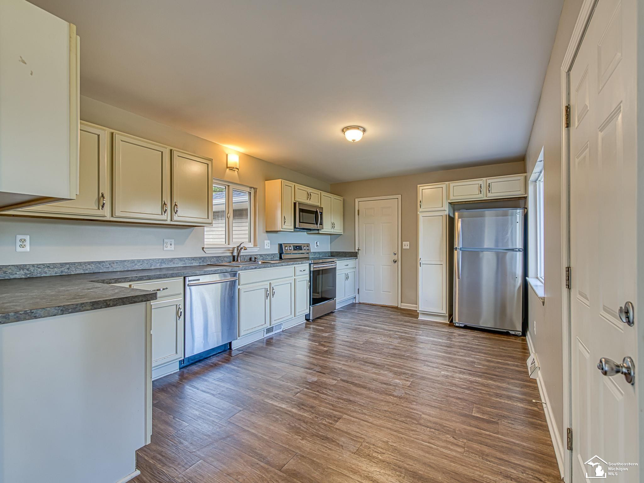 3818 1st Street, La Salle, MI — Photo 8