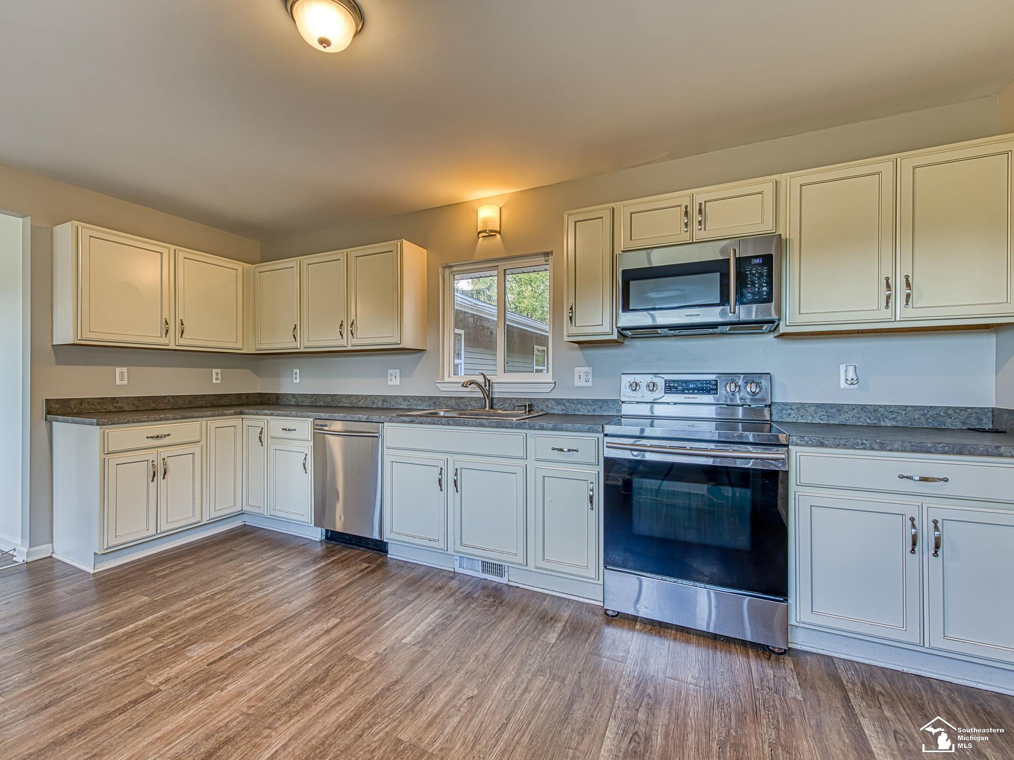3818 1st Street, La Salle, MI — Photo 9