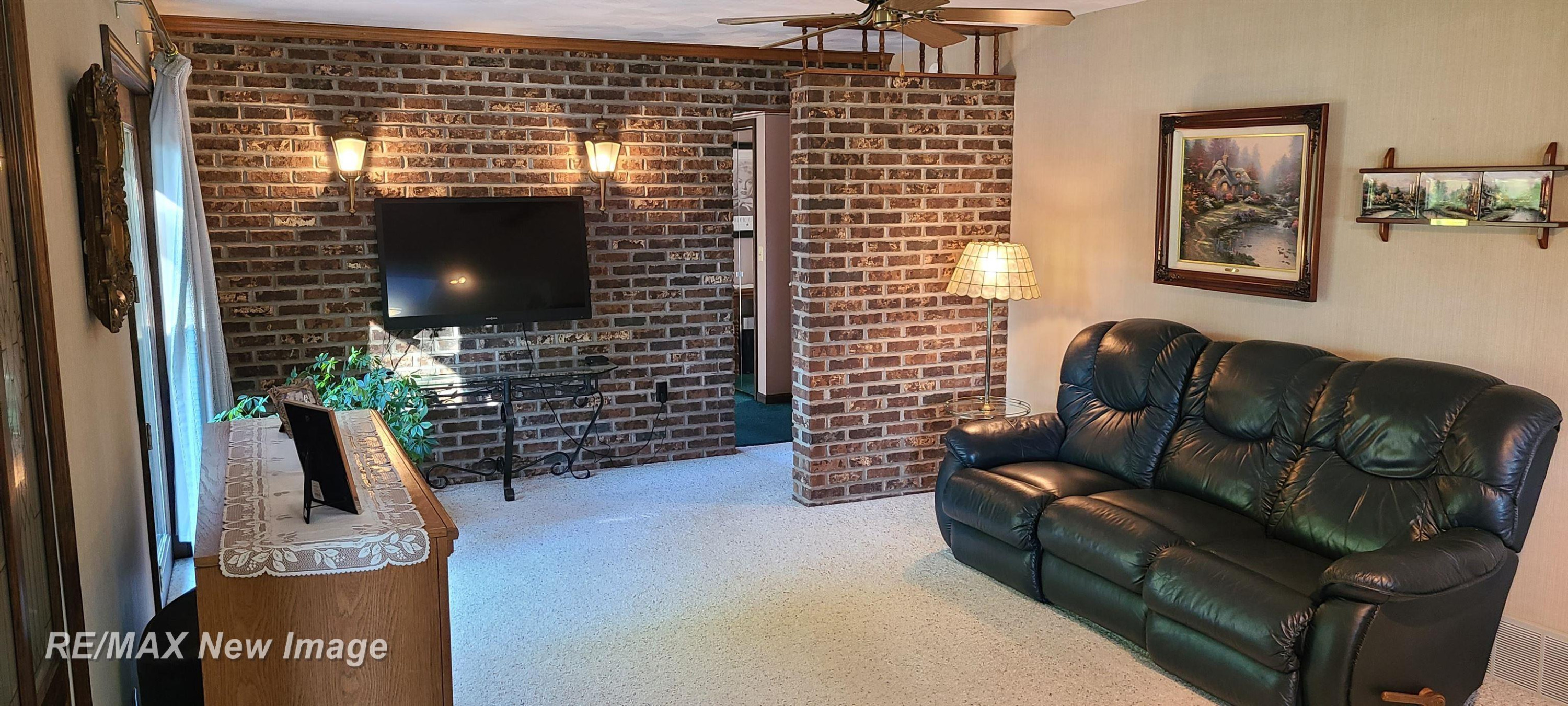 887 4th Street, Chesaning, MI 48616 — Photo 9