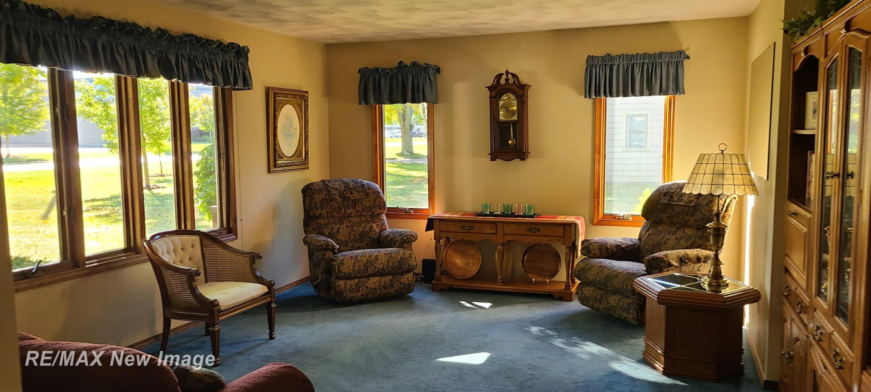 887 4th Street, Chesaning, MI 48616 — Photo 3