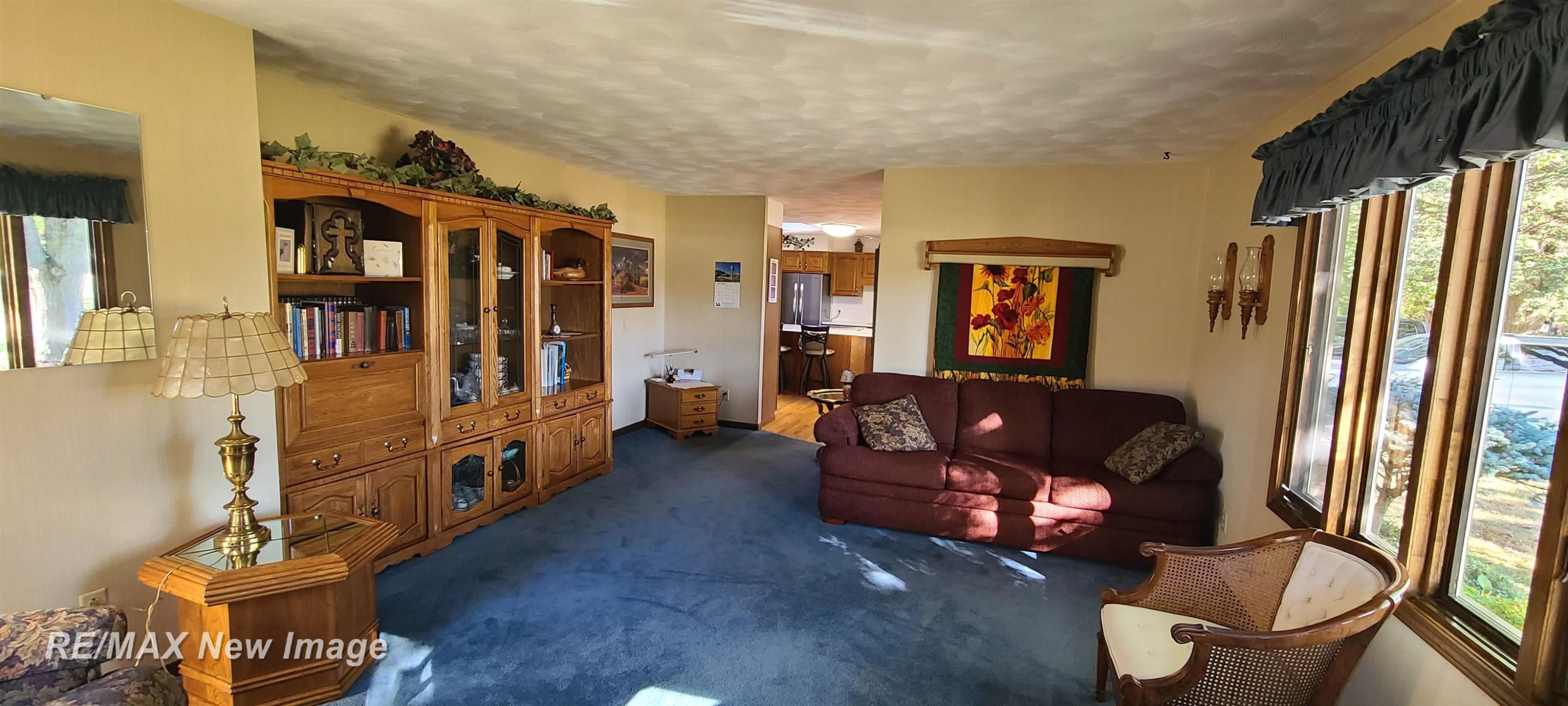 887 4th Street, Chesaning, MI 48616 — Photo 4