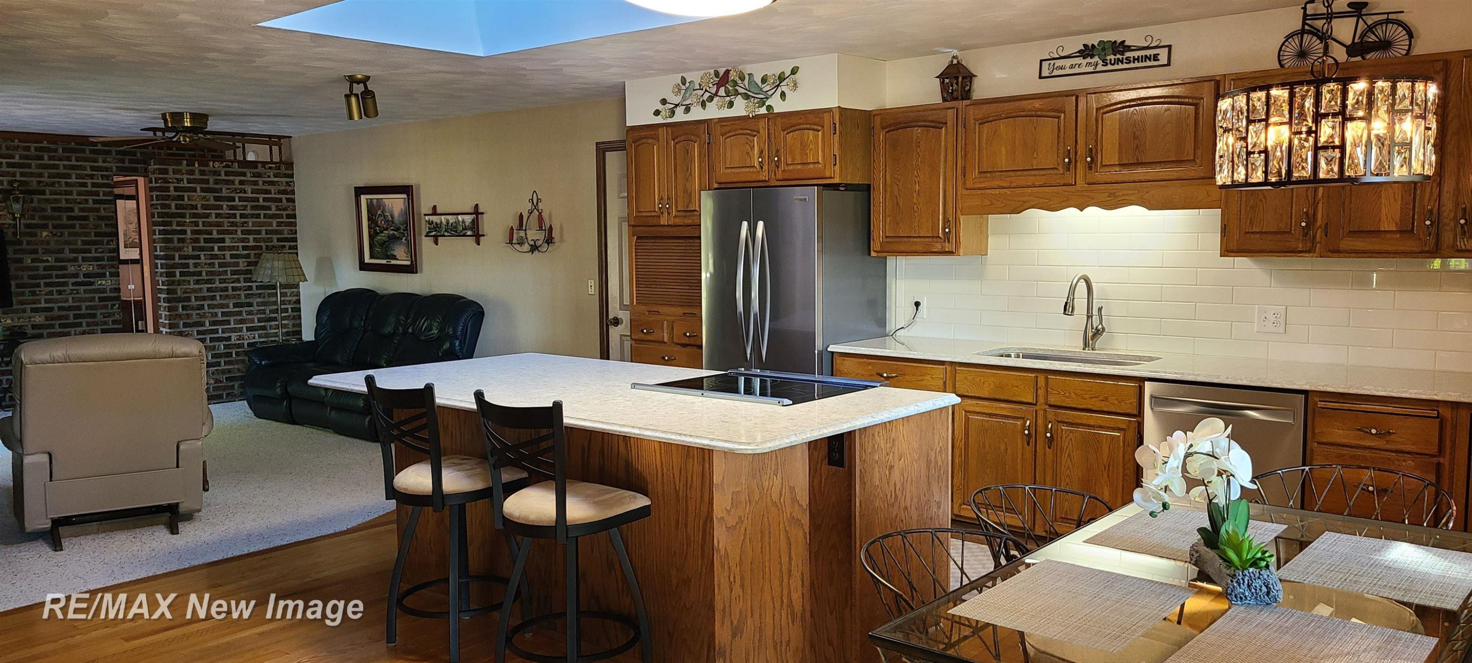887 4th Street, Chesaning, MI 48616 — Photo 5