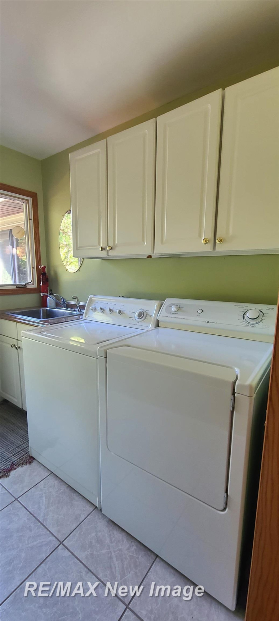 887 4th Street, Chesaning, MI 48616 — Photo 16